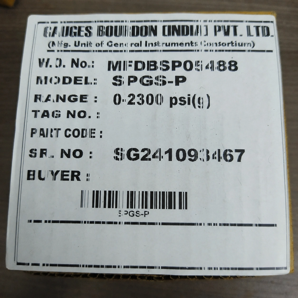 General Instruments Pressure Gauge SPGS-P, 0...2300 psi, 2nd Scale bar, 2.5" Dial, 1/4" Male NPT Back Mount With Front Flange, SS Body & Parts, SPGS-P-063-S4S-S6S-S6S-S4S-T06NTM-(0-2300)-PSI/BAR-A16-DUS - image 2