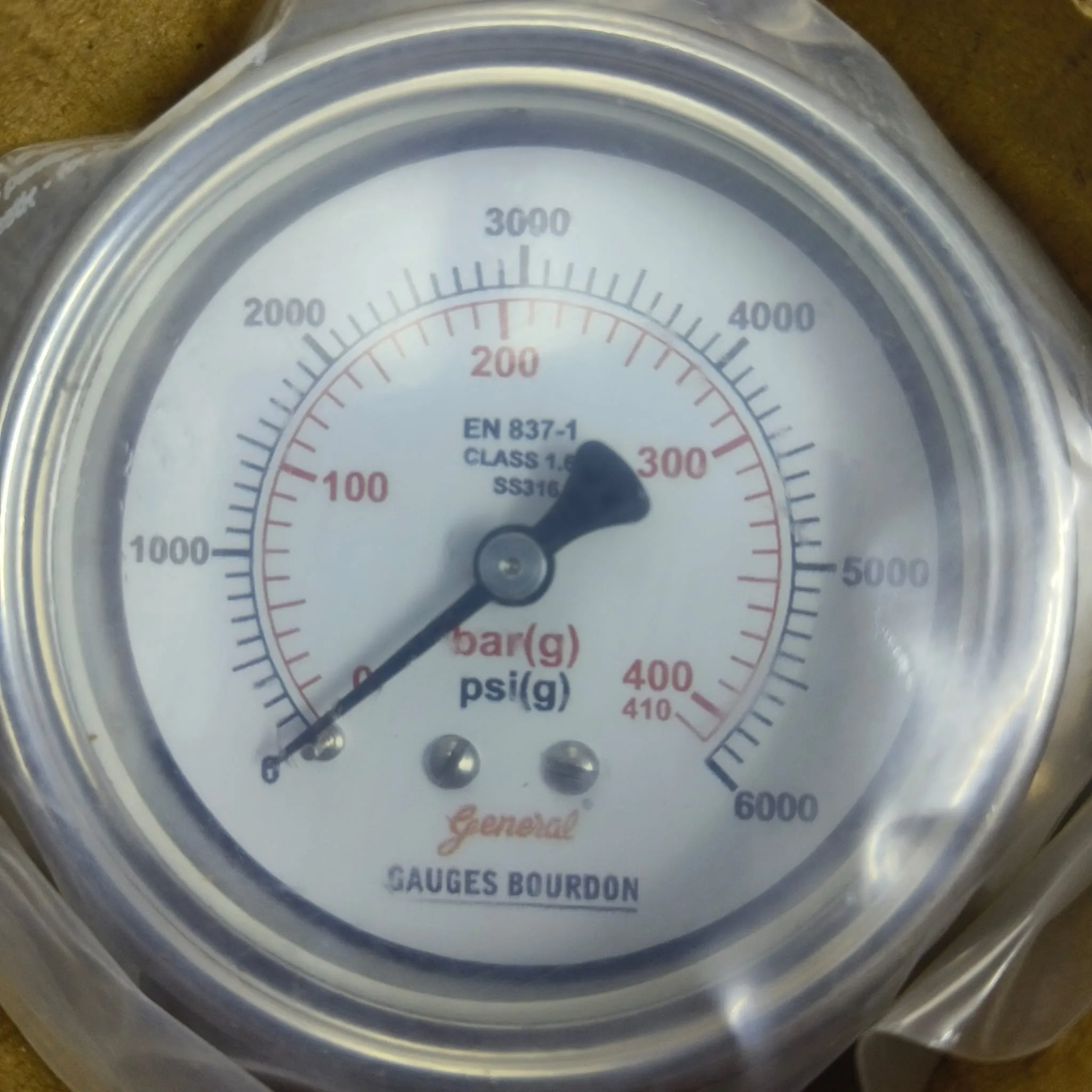 General Instruments Pressure Gauge SPGS-P, 0...6000 psi, 2nd Scale bar, 2.5" Dial, 1/4" Male NPT Back Mount With Front Flange, SS Body & Parts, SPGS-P-063-S4S-S6S-S6S-S4S-T06NTM-(0-6000)-PSI/BAR-A16-DUS - image 3