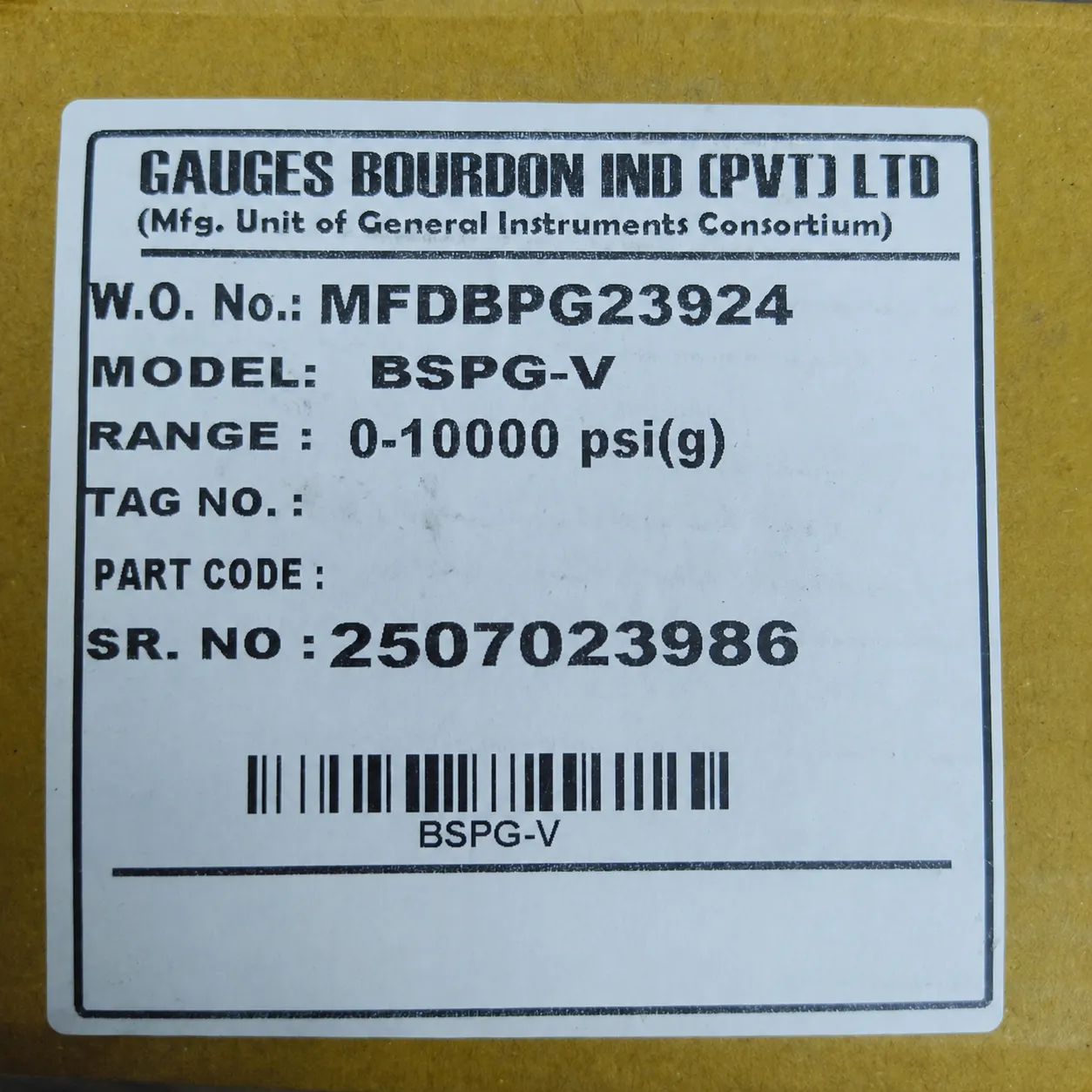 General Instruments Pressure Gauge BSPG-V, 0...10000 psi, 2nd Scale bar, 4" Dial, 1/2" Male NPT Lower Mount, SS Body & Parts, BSPG-V-100-S4S-S6S-S6S-S4S-T15NTM-(0-10000)-PSI/BAR-DUS - image 2