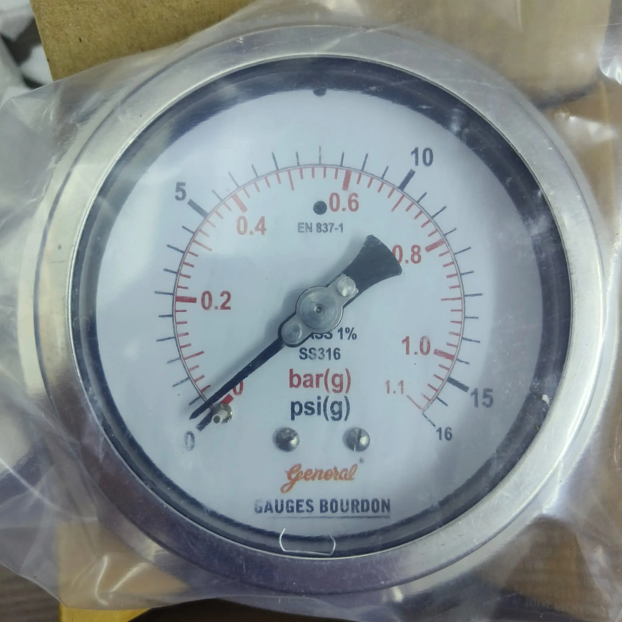 General Instruments Pressure Gauge BSPG-P, 0...16 psi, 2nd Scale bar, 4" Dial, 1/2" Male NPT Lower Back Mount With Front Flange, SS Body & Parts, BSPG-P-100-S4S-S6S-S6S-S4S-T15NTM-(0-16)-PSI/BAR-DUS - image 3