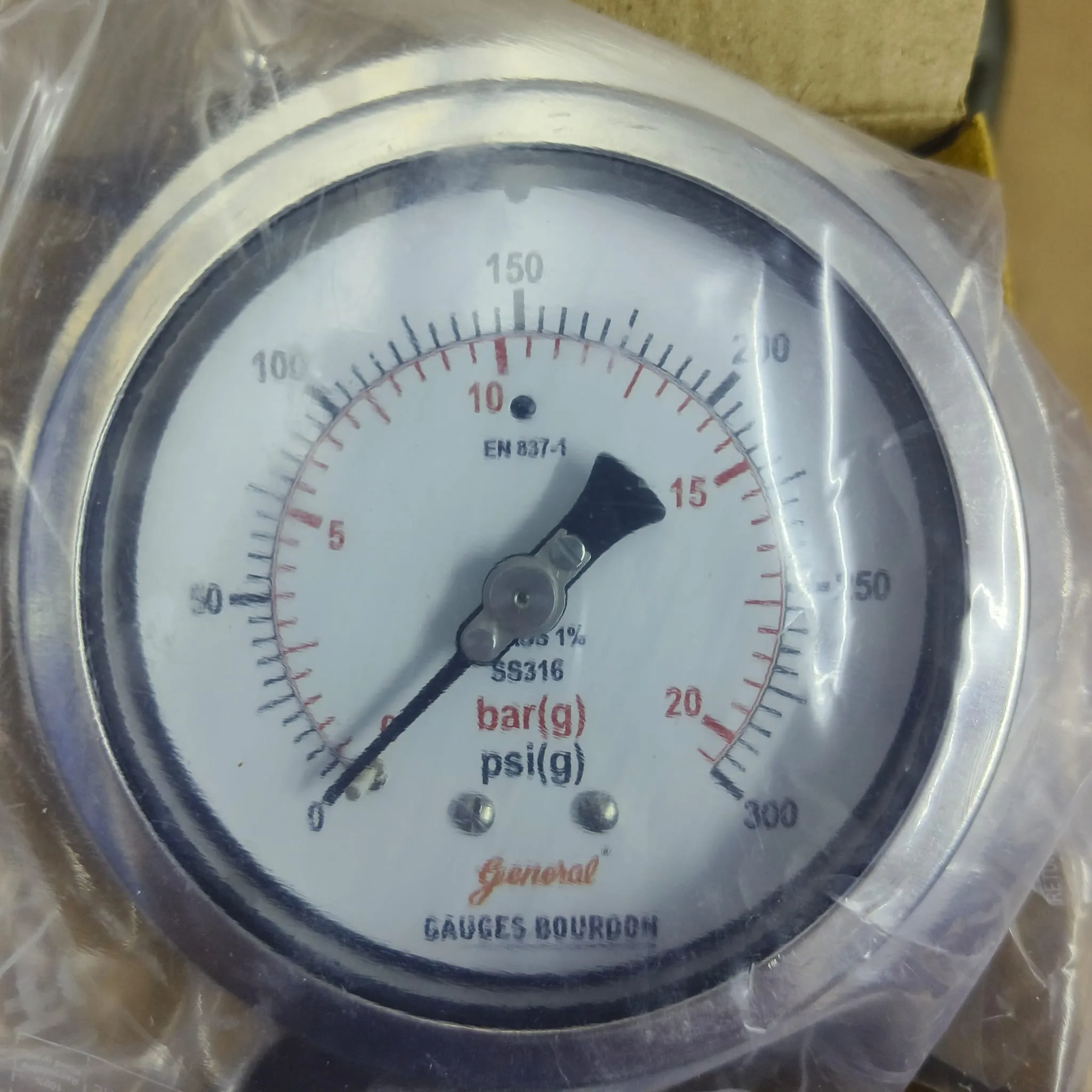 General Instruments Pressure Gauge BSPG-P, 0...300 psi, 2nd Scale bar, 4" Dial, 1/2" Male NPT Lower Back Mount With Front Flange, SS Body & Parts, BSPG-P-100-S4S-S6S-S6S-S4S-T15NTM-(0-300)-PSI/BAR-DUS - image 3