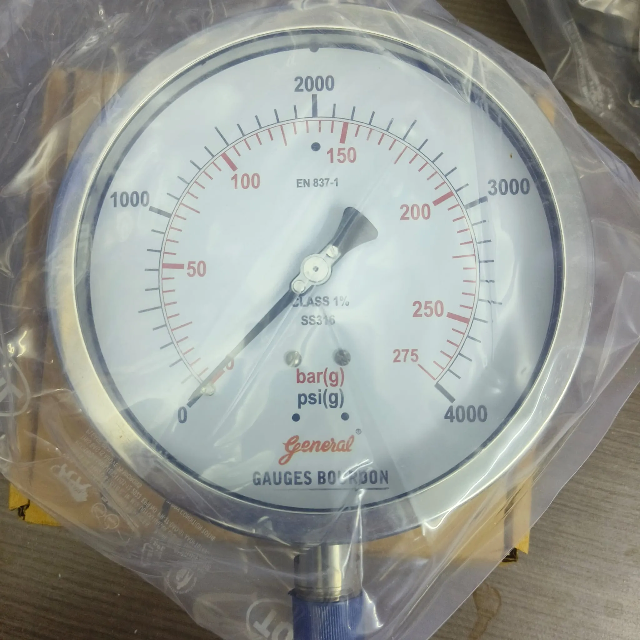 General Instruments Pressure Gauge BSPG-V, 0...4000 psi, 2nd Scale bar, 6" Dial, 1/2" Male NPT Lower Mount, SS Body & Parts, BSPG-V-150-S4S-S6S-S6S-S4S-T15NTM-(0-4000)-PSI/BAR-DUS - image 3
