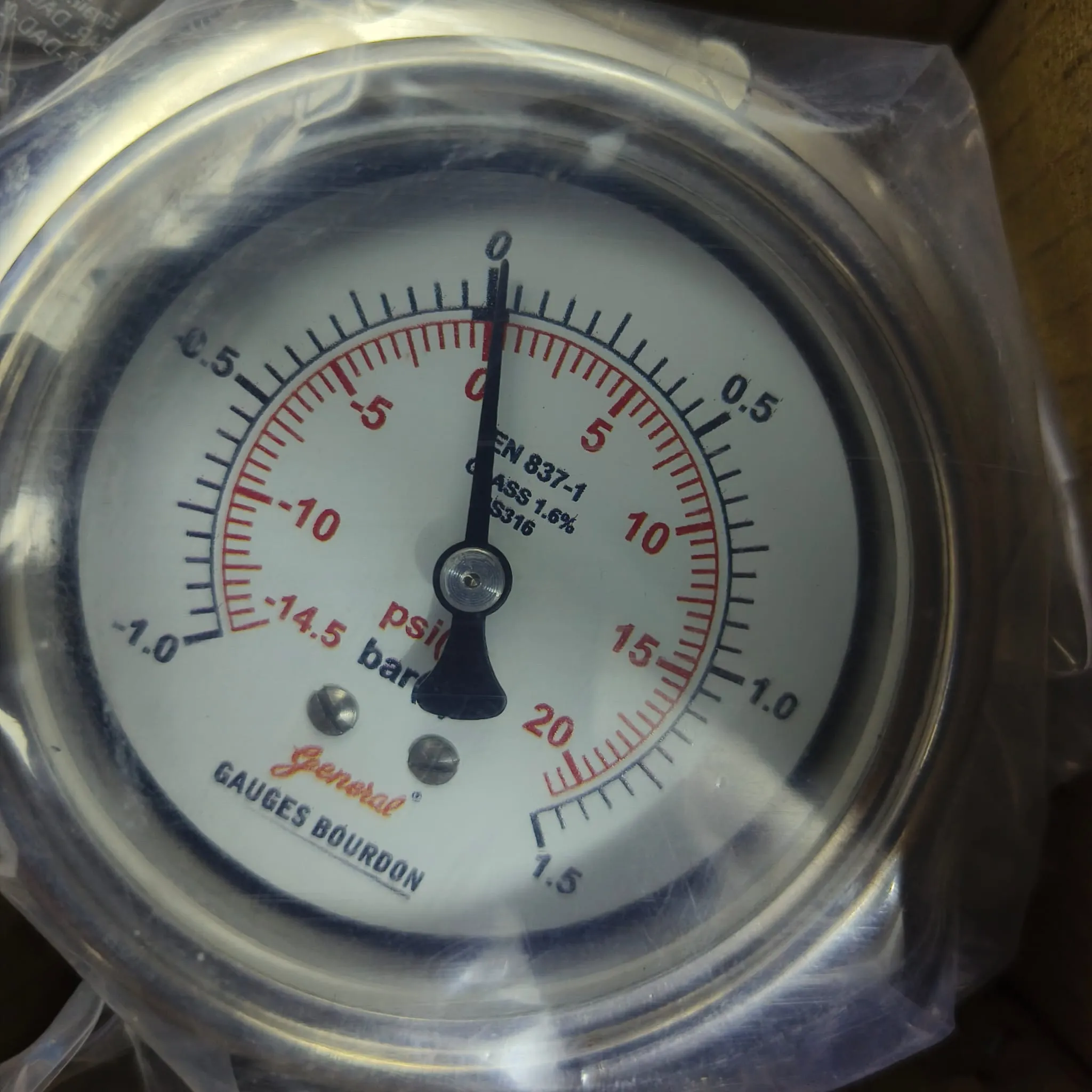 General Instruments Compound Gauge SPGS-P, -1...1.5 bar, 2nd Scale psi, 2.5" Dial, 1/4" Male NPT Back Mount With Front Flange, SS Body & Parts, SPGS-P-063-S4S-S6S-S6S-S4S-T06NTM-(-1-1.5)-BAR/PSI-A16-DUS - image 3