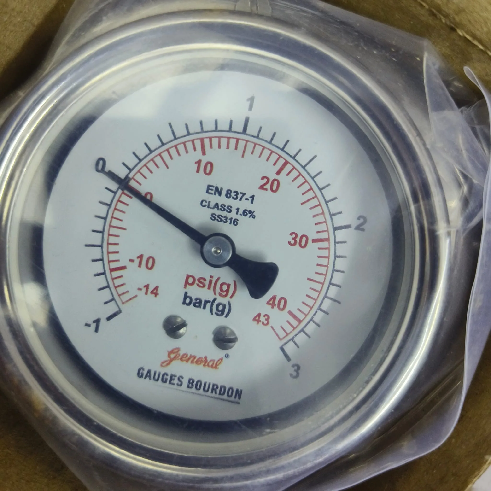 General Instruments Compound Gauge SPGS-P, -1...3 bar, 2nd Scale psi, 2.5" Dial, 1/4" Male NPT Back Mount With Front Flange, SS Body & Parts, SPGS-P-063-S4S-S6S-S6S-S4S-T06NTM-(-1-3)-BAR/PSI-A16-DUS - image 3
