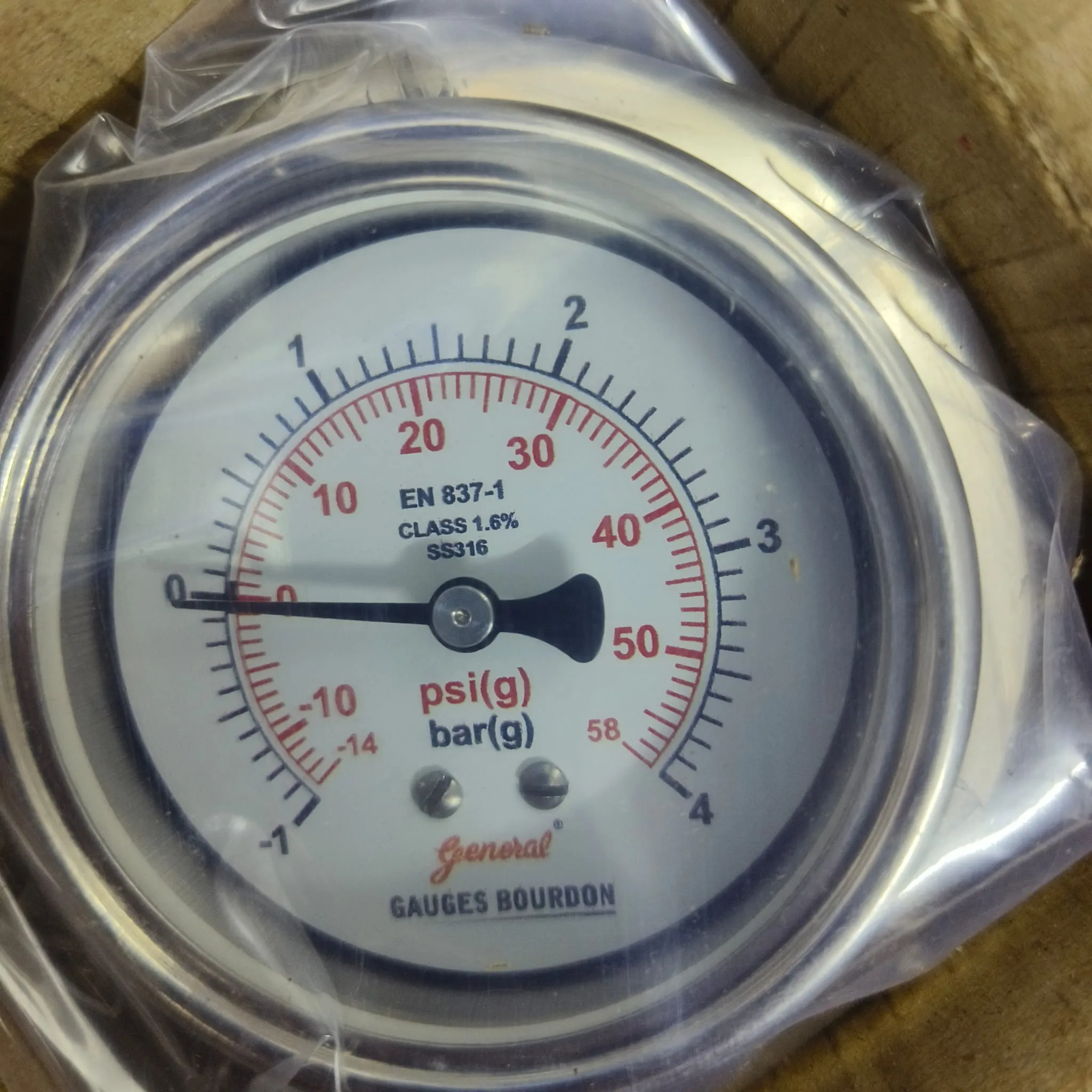 General Instruments Compound Gauge SPGS-P, -1...4 bar, 2nd Scale psi, 2.5" Dial, 1/4" Male NPT Back Mount With Front Flange, SS Body & Parts, SPGS-P-063-S4S-S6S-S6S-S4S-T06NTM-(-1-4)-BAR/PSI-A16-DUS - image 3