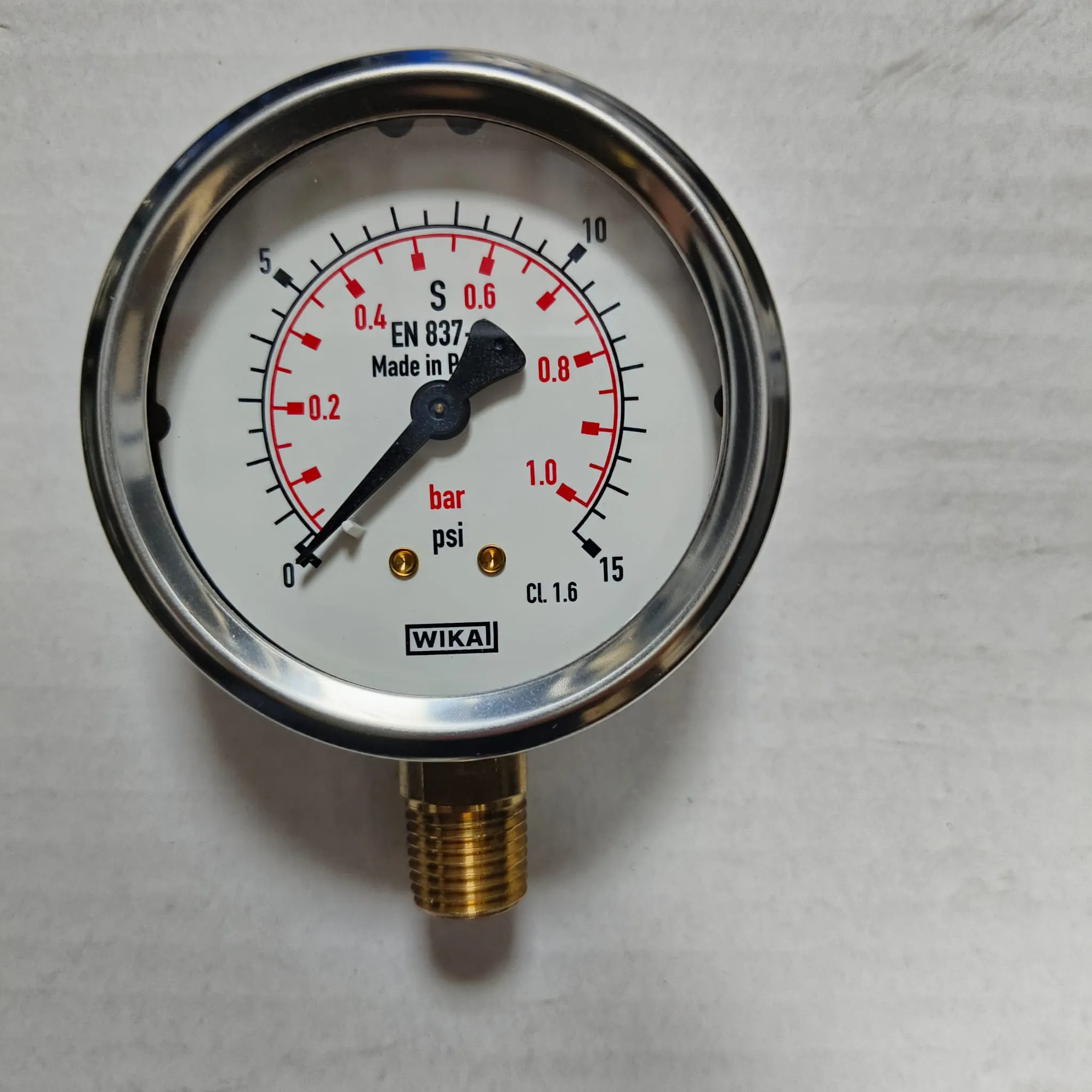 WIKA Pressure Gauge 213.53.063, 0...15 psi, Dual Scale, 2.5" Dial, 1/4" Male NPT Lower Mount, 84136320 - image 3