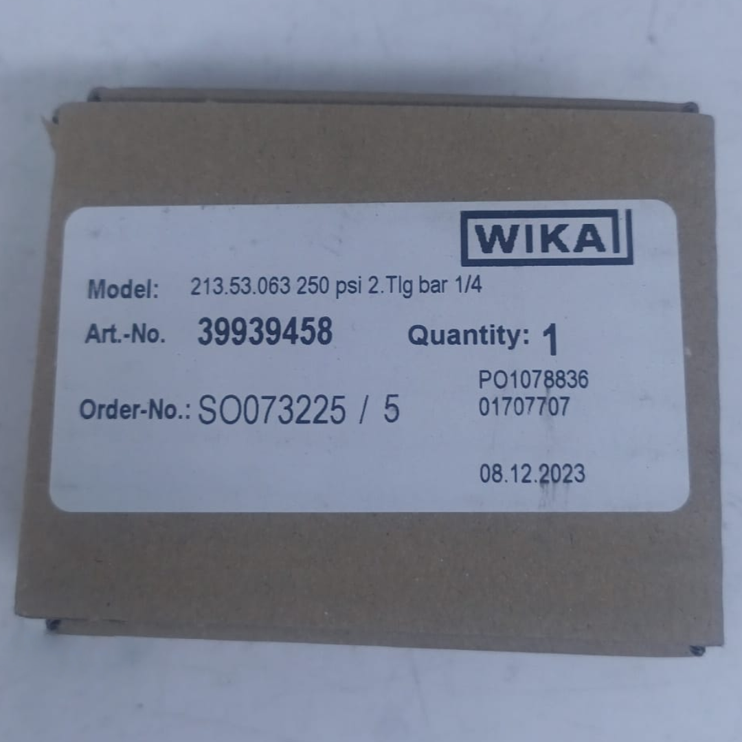 WIKA Pressure Gauge 213.53.063, 0...250 psi, Dual Scale, 2.5" Dial, 1/4" Male NPT Lower Mount, 39939458 - image 2