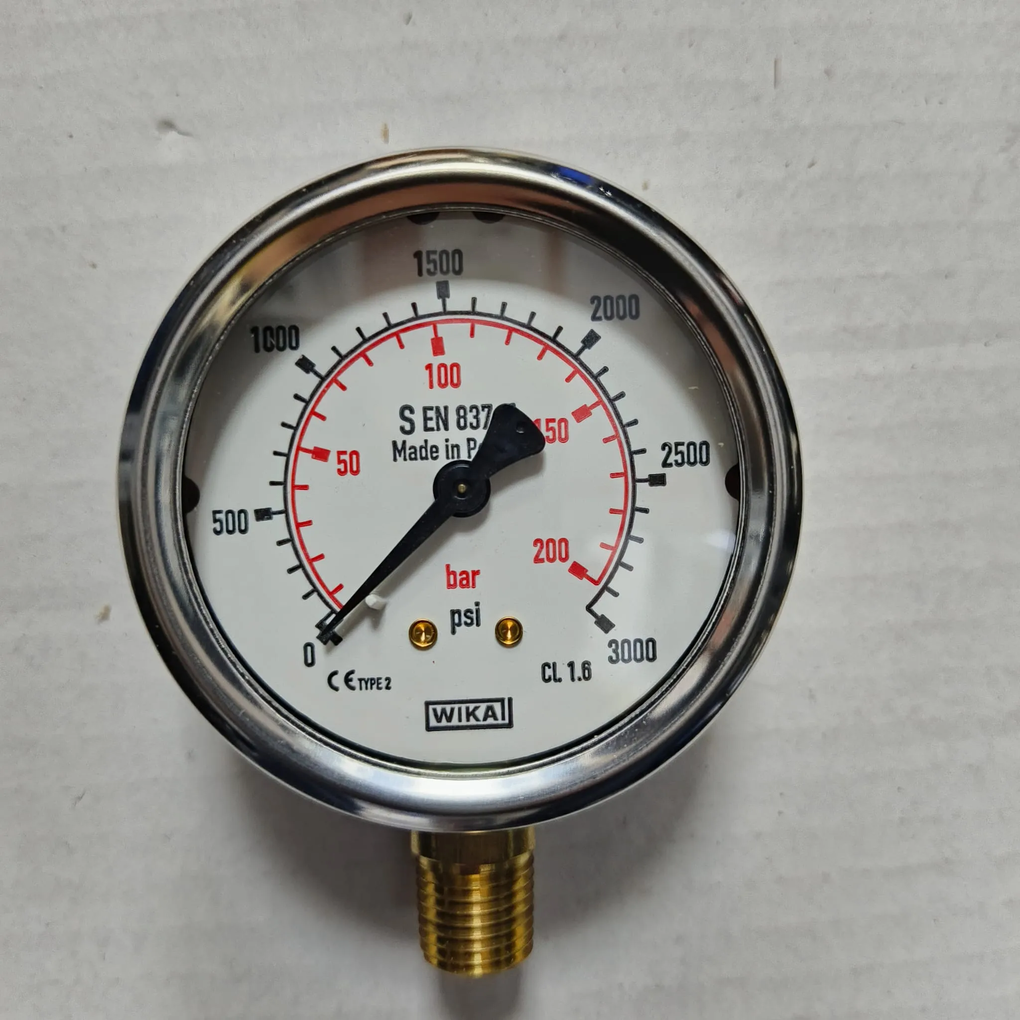 WIKA Pressure Gauge 213.53.063, 0...3000 psi, Dual Scale, 2.5" Dial, 1/4" Male NPT Lower Mount, 39743713 - image 3