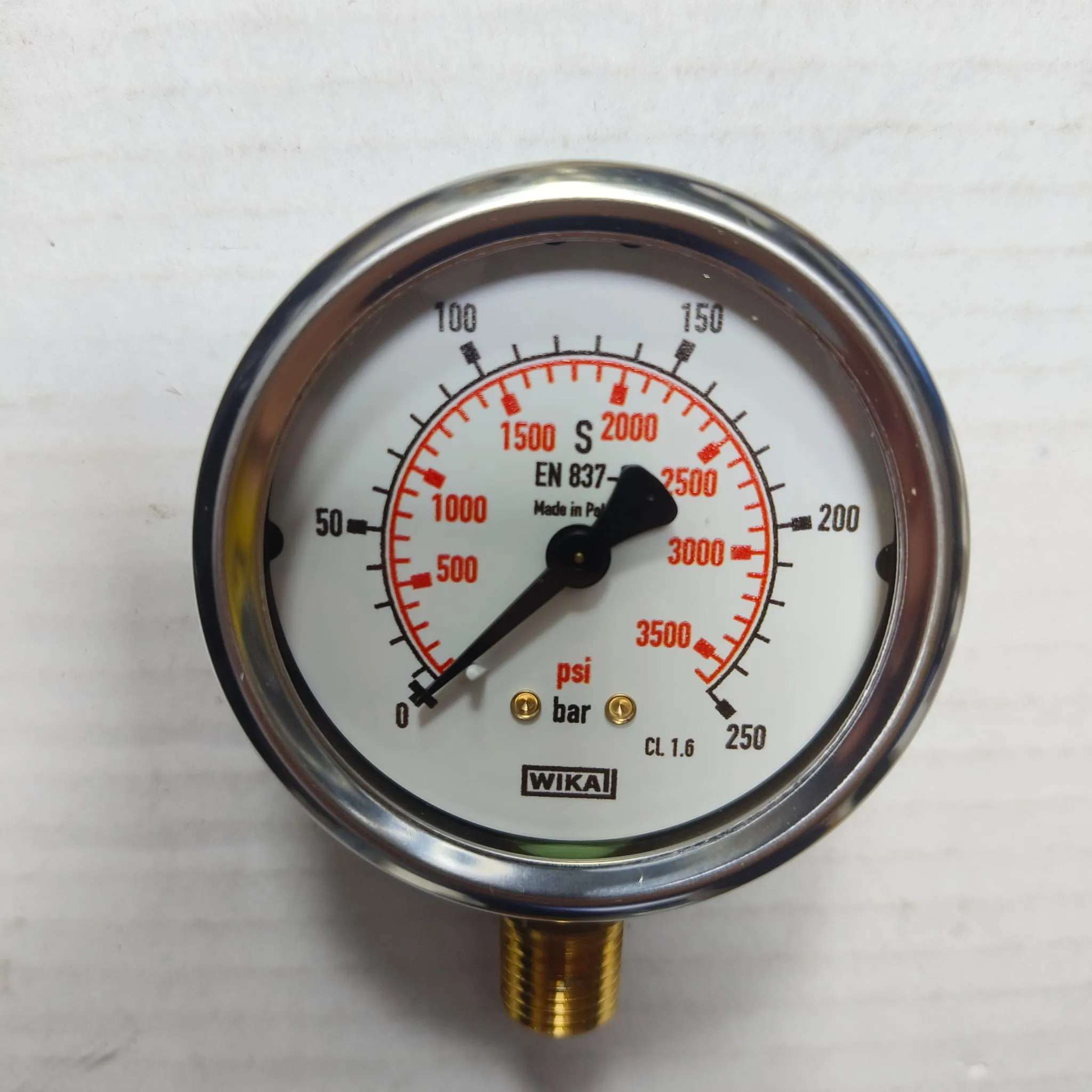 WIKA Pressure Gauge 213.53.063, 0...250 bar, Dual Scale, 2.5" Dial, 1/4" Male NPT Lower Mount, 39607208 - image 3