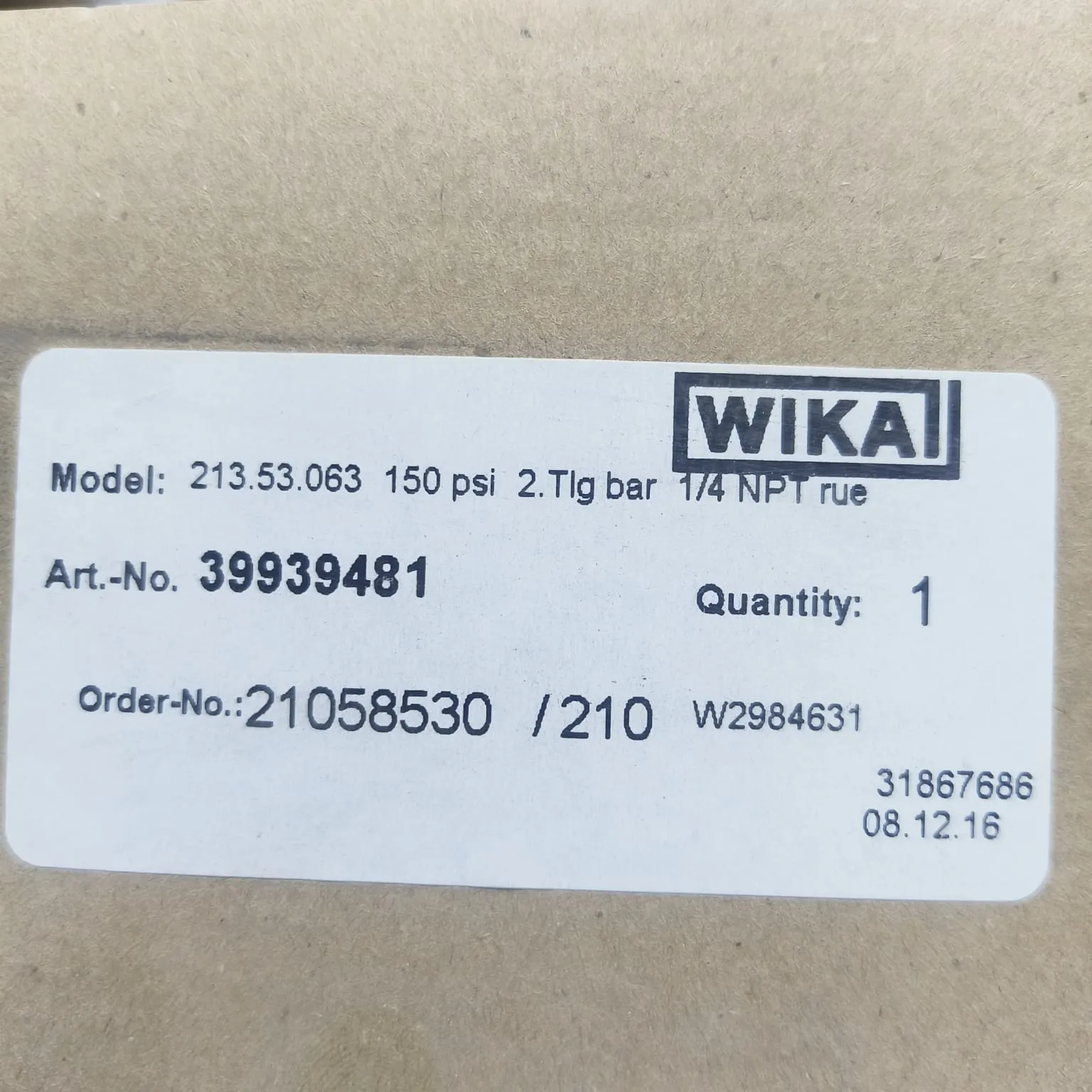 WIKA Pressure Gauge 213.53.063, 0...150 psi, Dual Scale, 2.5" Dial, 1/4" Male NPT Back Mount, 39939481 - image 2