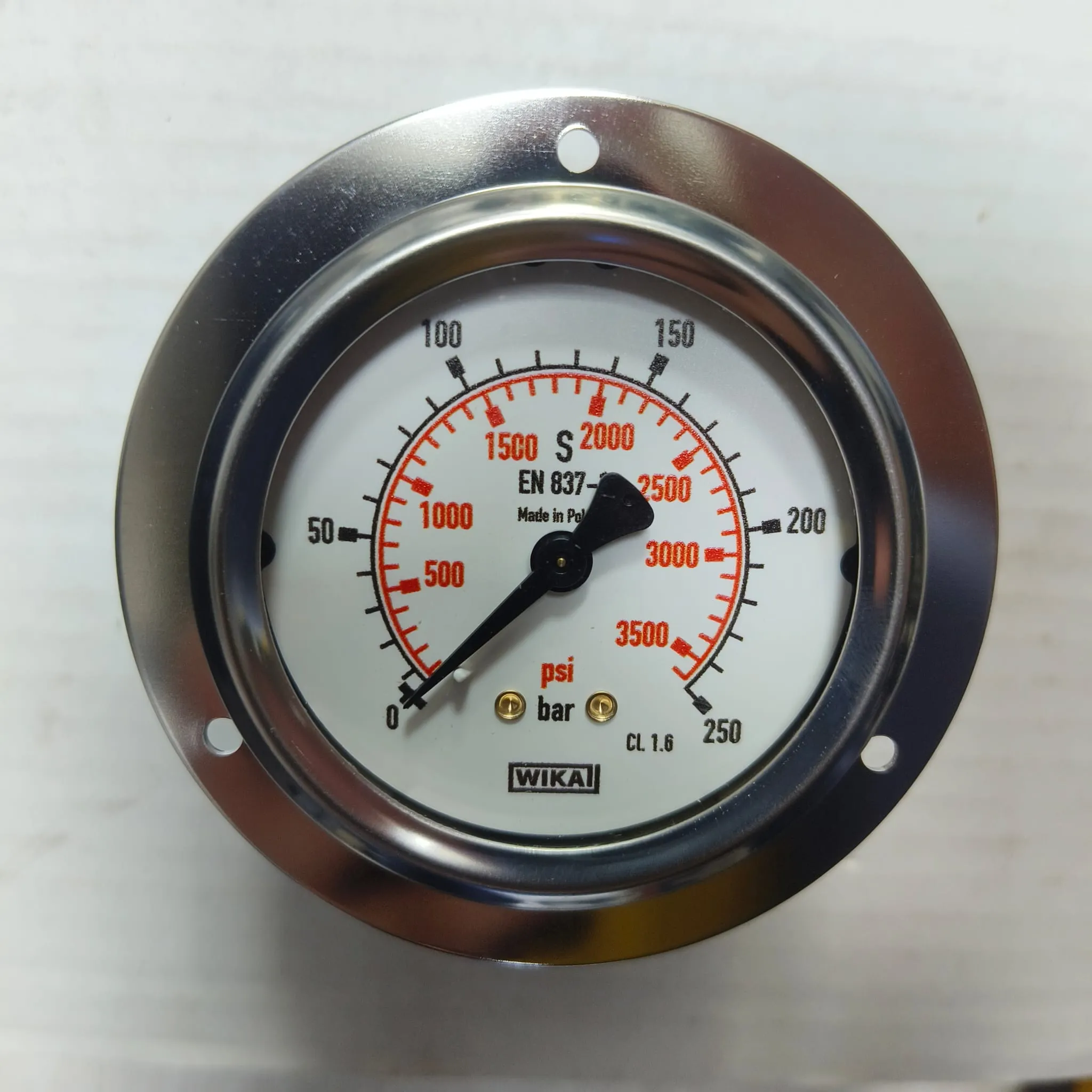 WIKA Pressure Gauge 213.53.063, 0...250 bar, Dual Scale, 2.5" Dial, 1/4" Male NPT Back Mount, 84254733 - image 3
