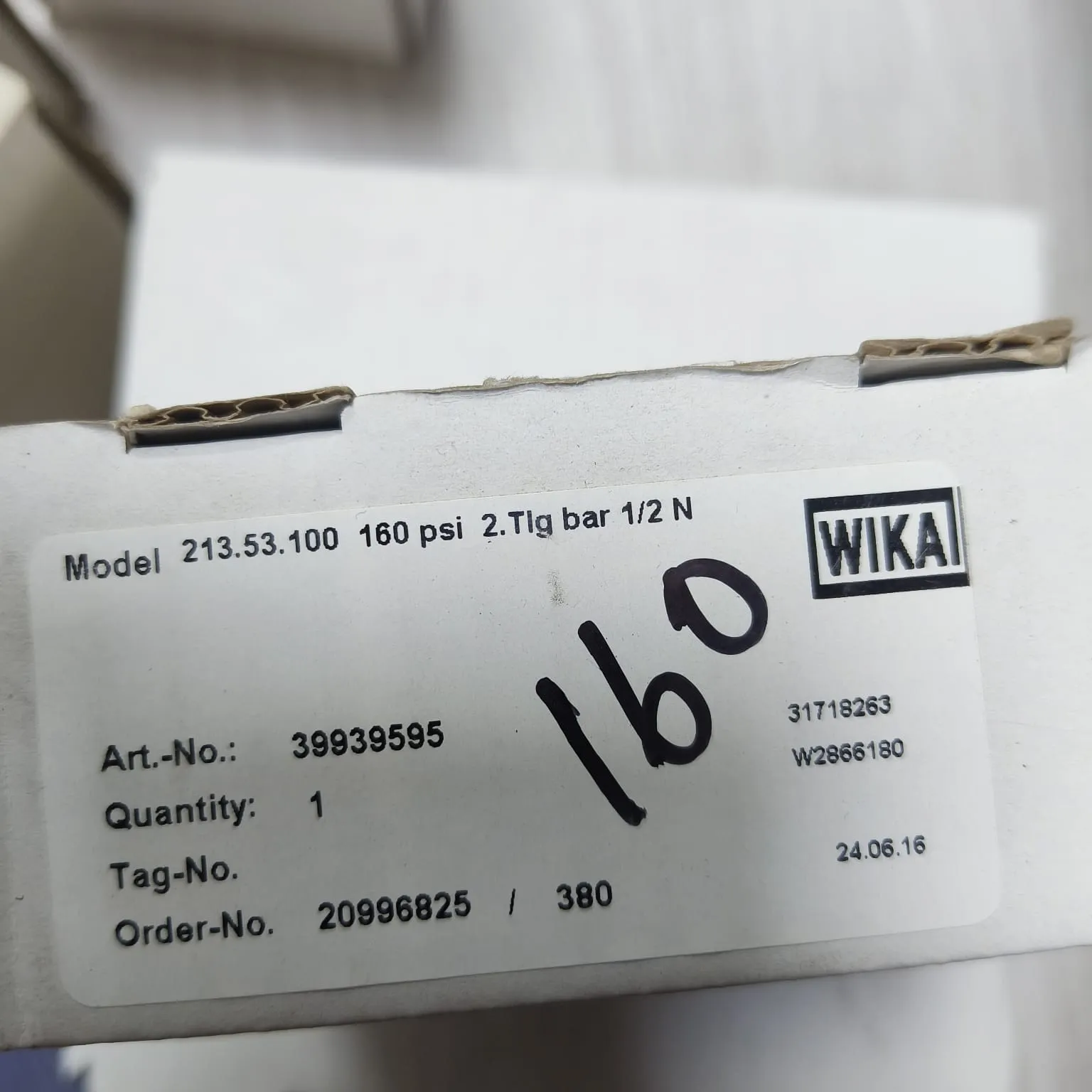 WIKA Pressure Gauge 212.53.100, 0...160 psi, Dual Scale, 4" Dial, 1/2" Male NPT Lower Mount, 39939595 - image 2