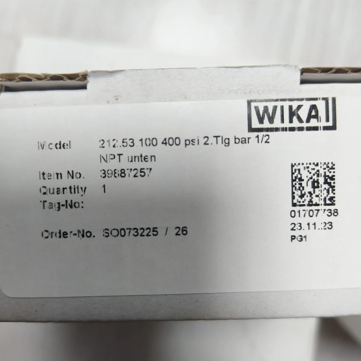 WIKA Pressure Gauge 212.53.100, 0...400 psi, Dual Scale, 4" Dial, 1/2" Male NPT Lower Mount, 39887257 - image 2