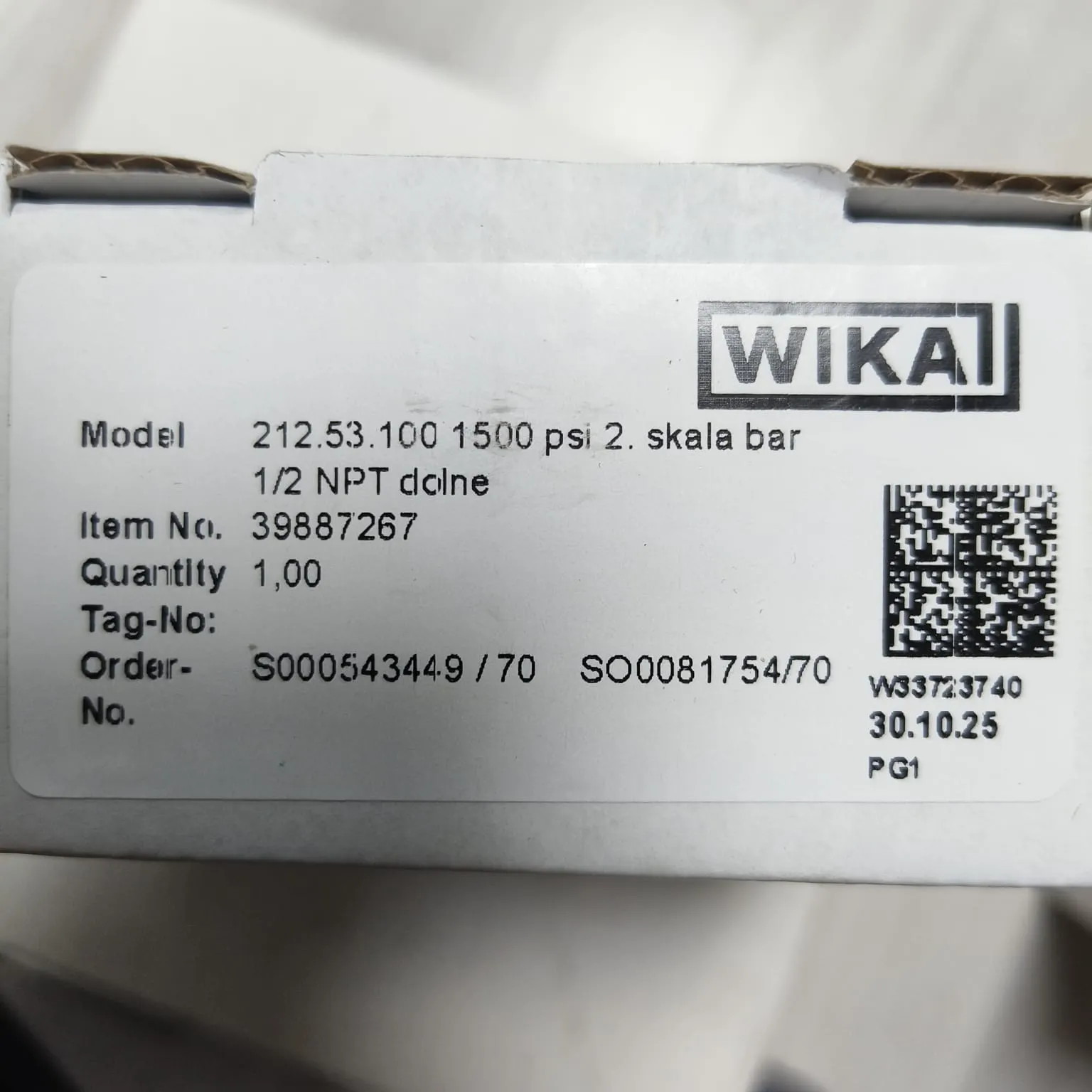 WIKA Pressure Gauge 212.53.100, 0...1500 psi, Dual Scale, 4" Dial, 1/2" Male NPT Lower Mount, 39887267 - image 2