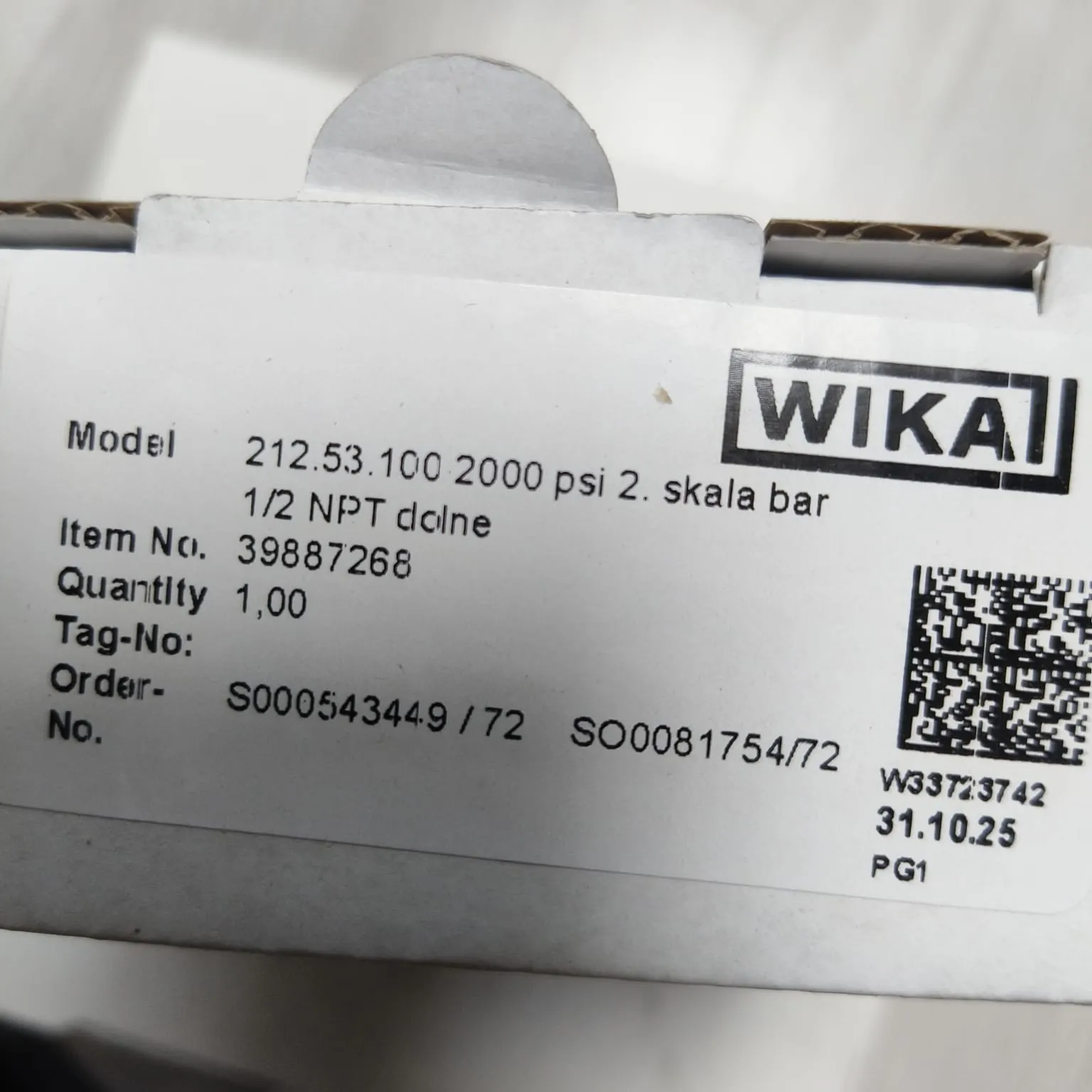 WIKA Pressure Gauge 212.53.100, 0...2000 psi, Dual Scale, 4" Dial, 1/2" Male NPT Lower Mount, 39887268 - image 2