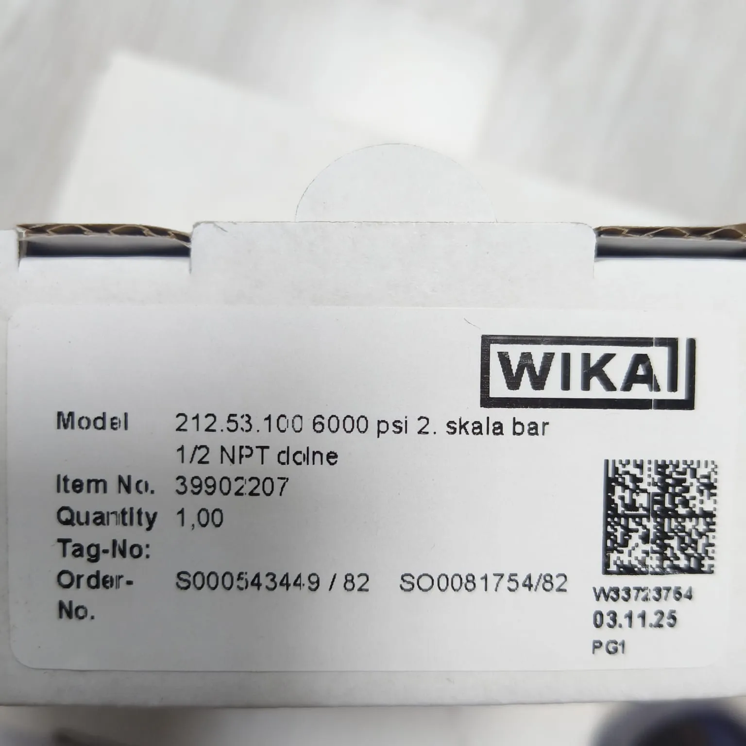 WIKA Pressure Gauge 212.53.100, 0...6000 psi, Dual Scale, 4" Dial, 1/2" Male NPT Lower Mount, 39902207 - image 2