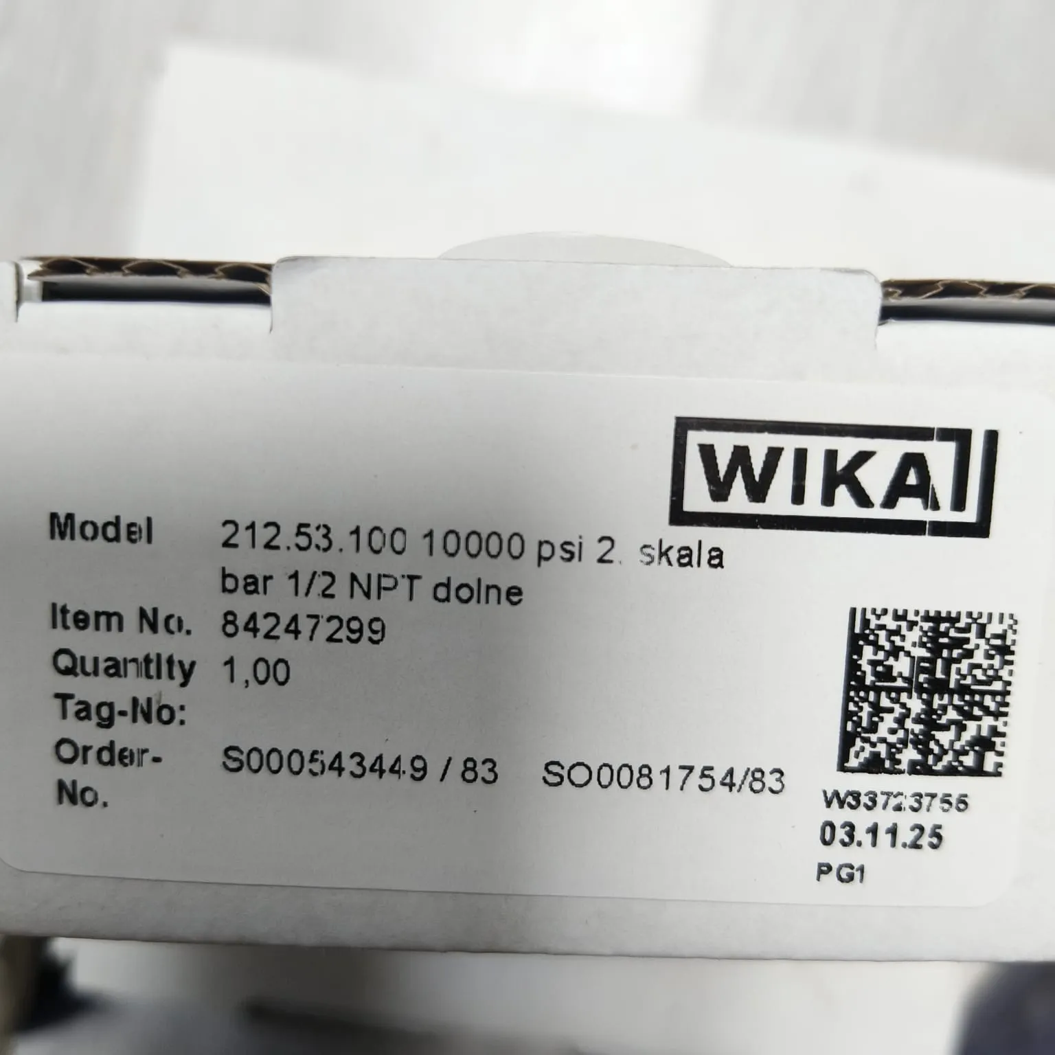 WIKA Pressure Gauge 212.53.100, 0...10000 psi, Dual Scale, 4" Dial, 1/2" Male NPT Lower Mount, 84247299 - image 2