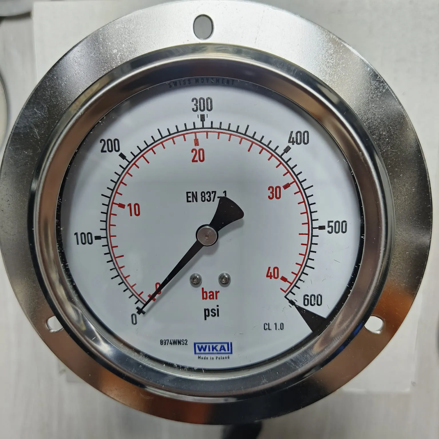 WIKA Pressure Gauge 213.53.100, 0...600 psi, Dual Scale, 4" Dial, 1/2" Male NPT Lower Back Mount, 84153968 - image 3