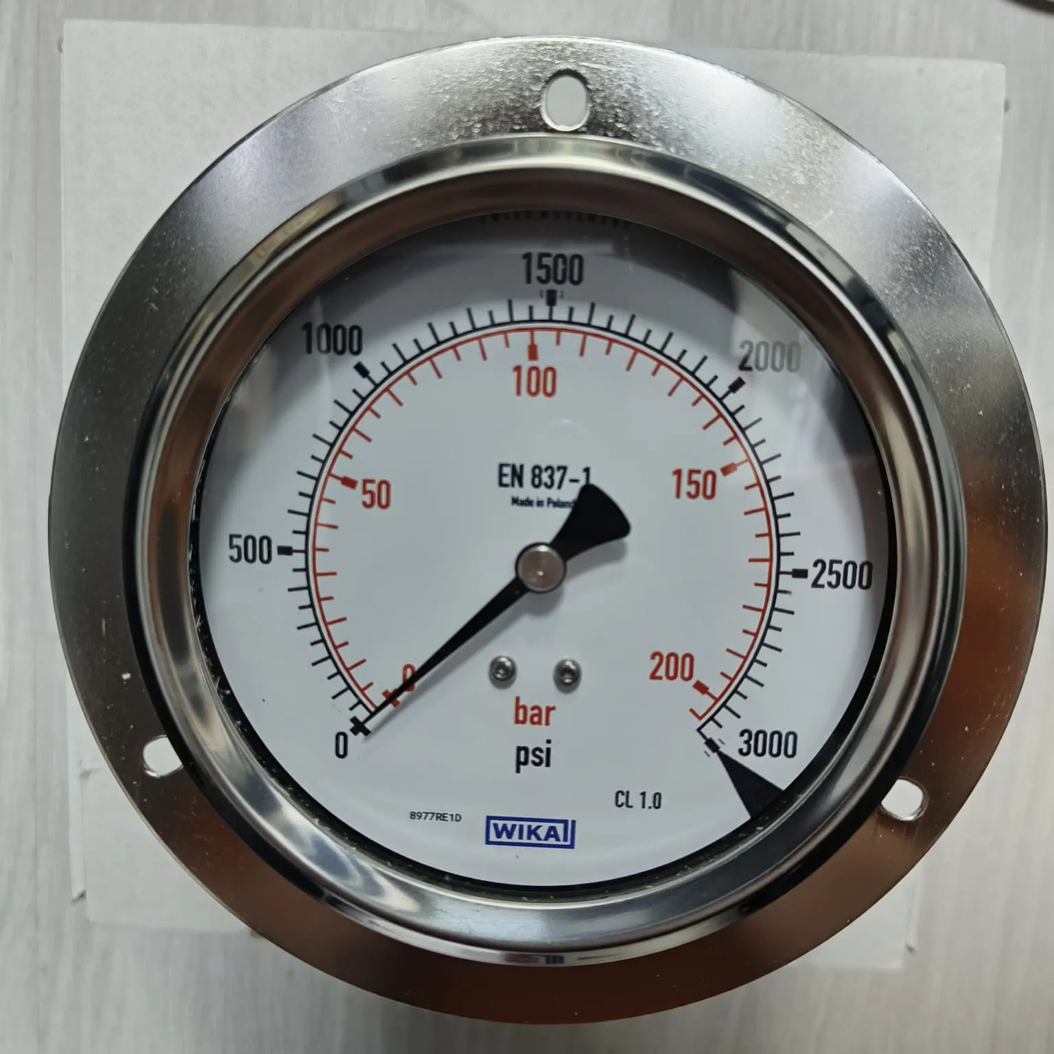 WIKA Pressure Gauge 213.53.100, 0...3000 psi, Dual Scale, 4" Dial, 1/2" Male NPT Lower Back Mount, 84187957 - image 3