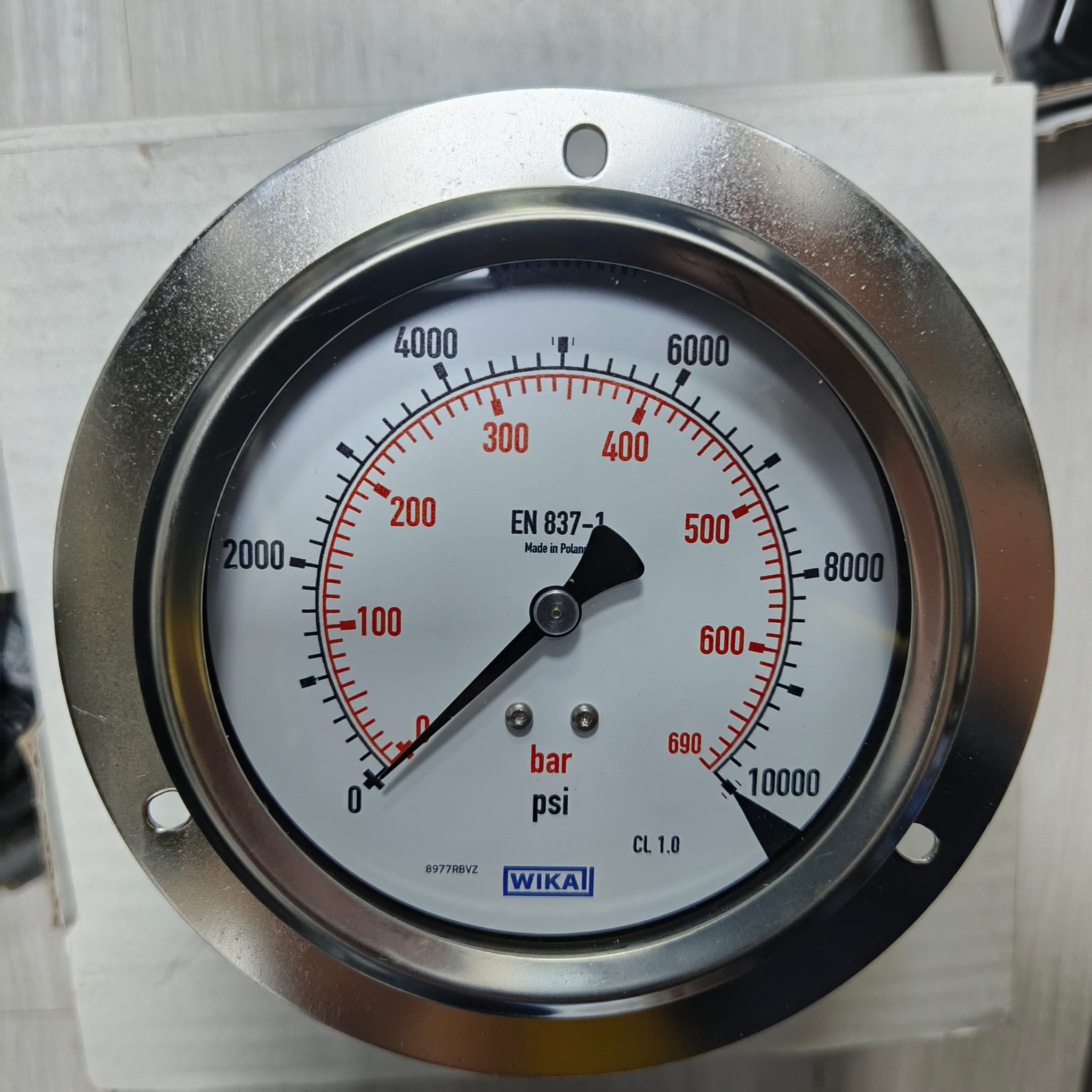 WIKA Pressure Gauge 213.53.100, 0...10000 psi, Dual Scale, 4" Dial, 1/2" Male NPT Lower Back Mount, 84254744 - image 3