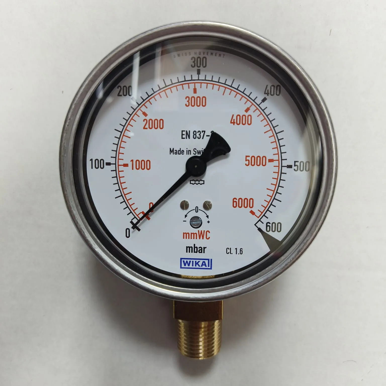 Wika Capsule Pressure Gauge Model 612.20.100, 0...600 mbar, Dual Scale, 4" Dial, 1/2" NPT Lower Mount, 84272195 - image 3