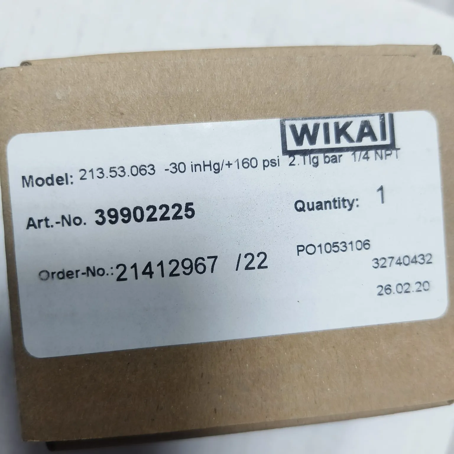 WIKA Compound Gauge 213.53.063, -30 inHg...+160 psi, Dual Scale, 2.5" Dial, 1/4" Male NPT Lower Mount, 39902225 - image 2