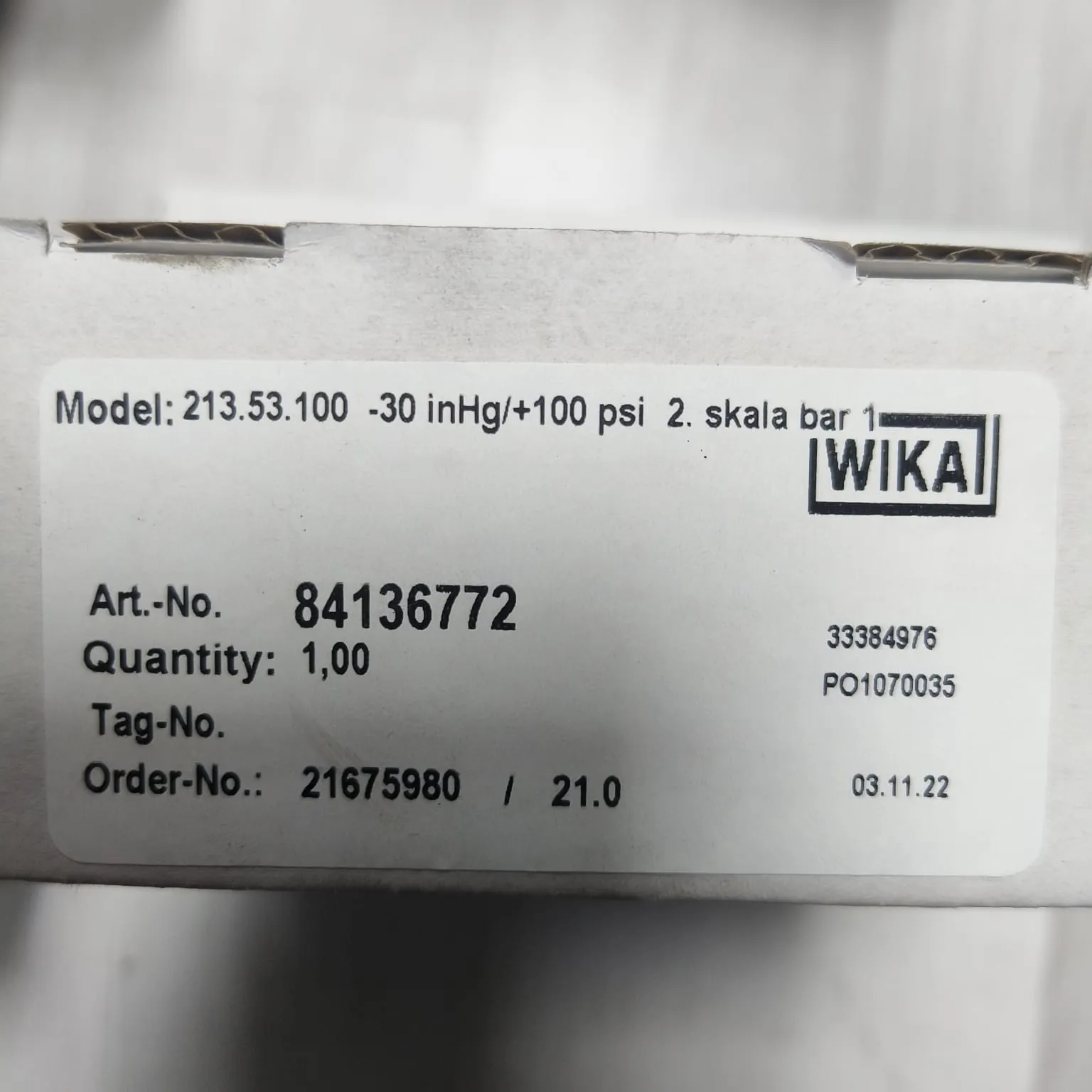 WIKA Compound Gauge 213.53.100, -30 inHg...+100 psi, Dual Scale, 4" Dial, 1/2" Male NPT Lower Mount, 84136772 - image 2