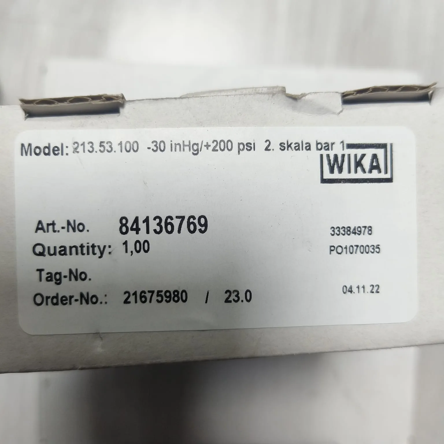 WIKA Compound Gauge 213.53.100, -30 inHg...+200 psi, Dual Scale, 4" Dial, 1/2" Male NPT Lower Mount, 84136769 - image 2