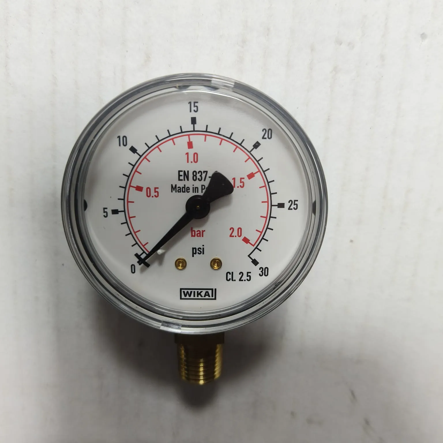 WIKA Pressure Gauge 111.10.063, 0...30 psi, Dry Black Steel Case, Dual Scale, 2.5" Dial, 1/4" Male NPT Lower Mount, 84198939 - image 3