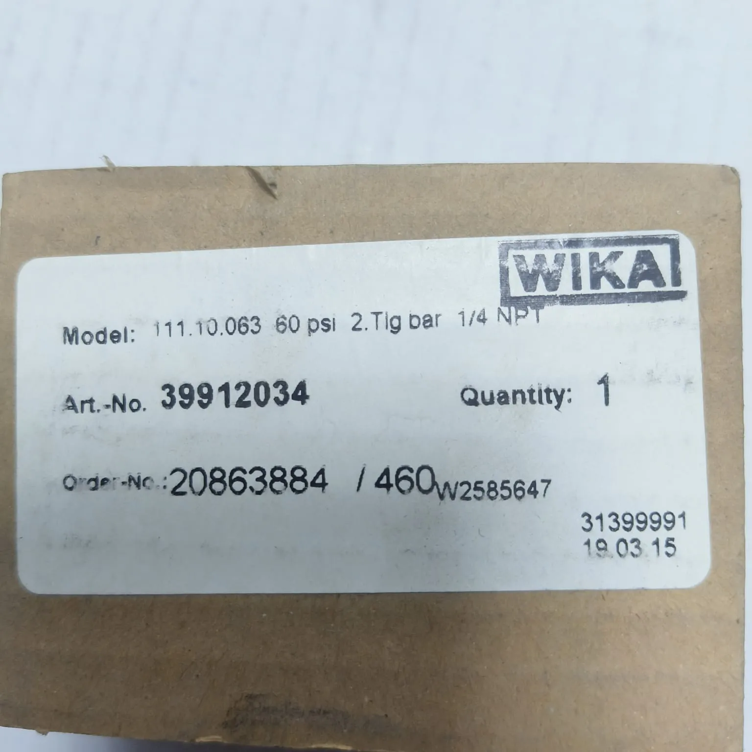 WIKA Pressure Gauge 111.10.063, 0...60 psi, Dry Black Steel Case, Dual Scale, 2.5" Dial, 1/4" Male NPT Lower Mount, 39912034 - image 2