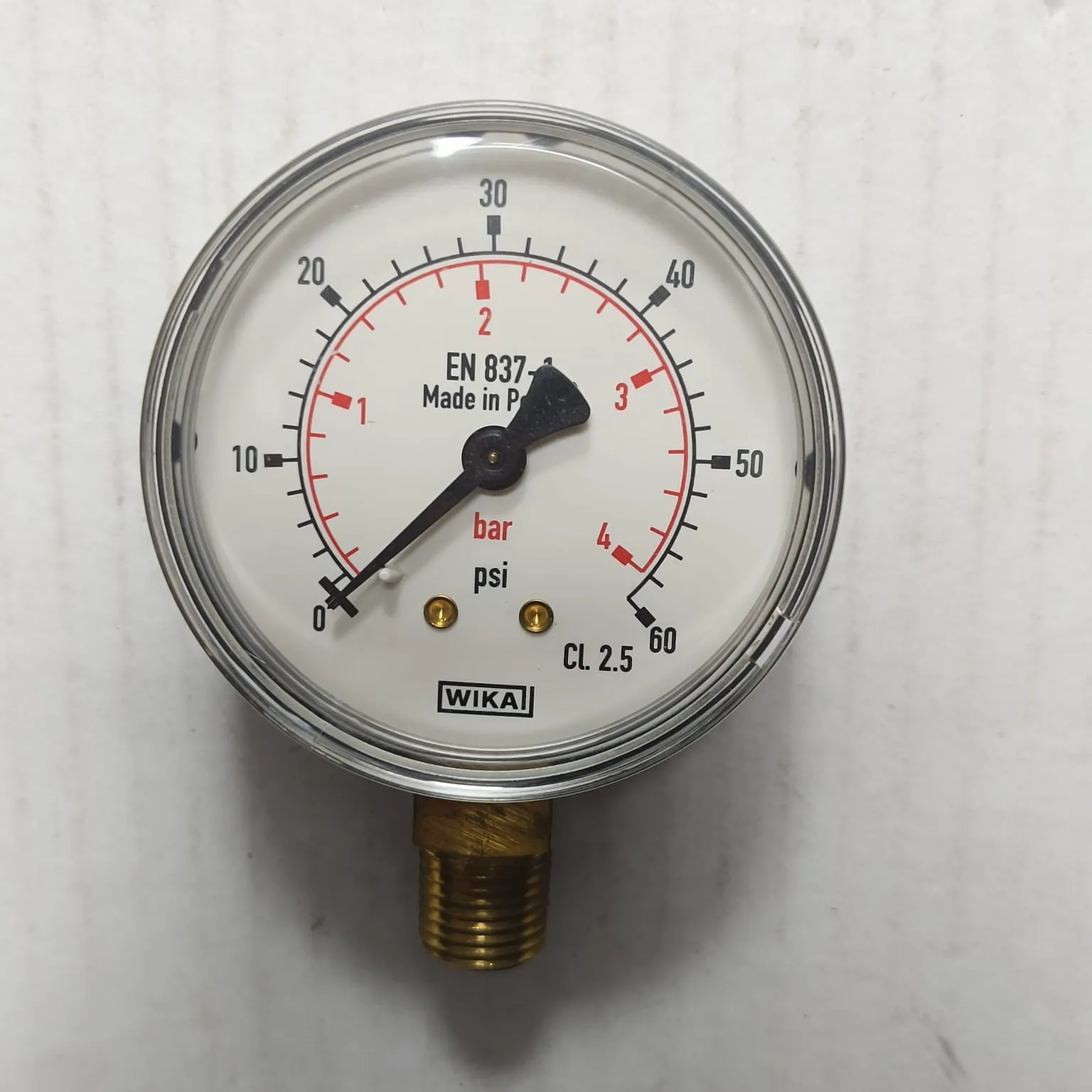 WIKA Pressure Gauge 111.10.063, 0...60 psi, Dry Black Steel Case, Dual Scale, 2.5" Dial, 1/4" Male NPT Lower Mount, 39912034 - image 3