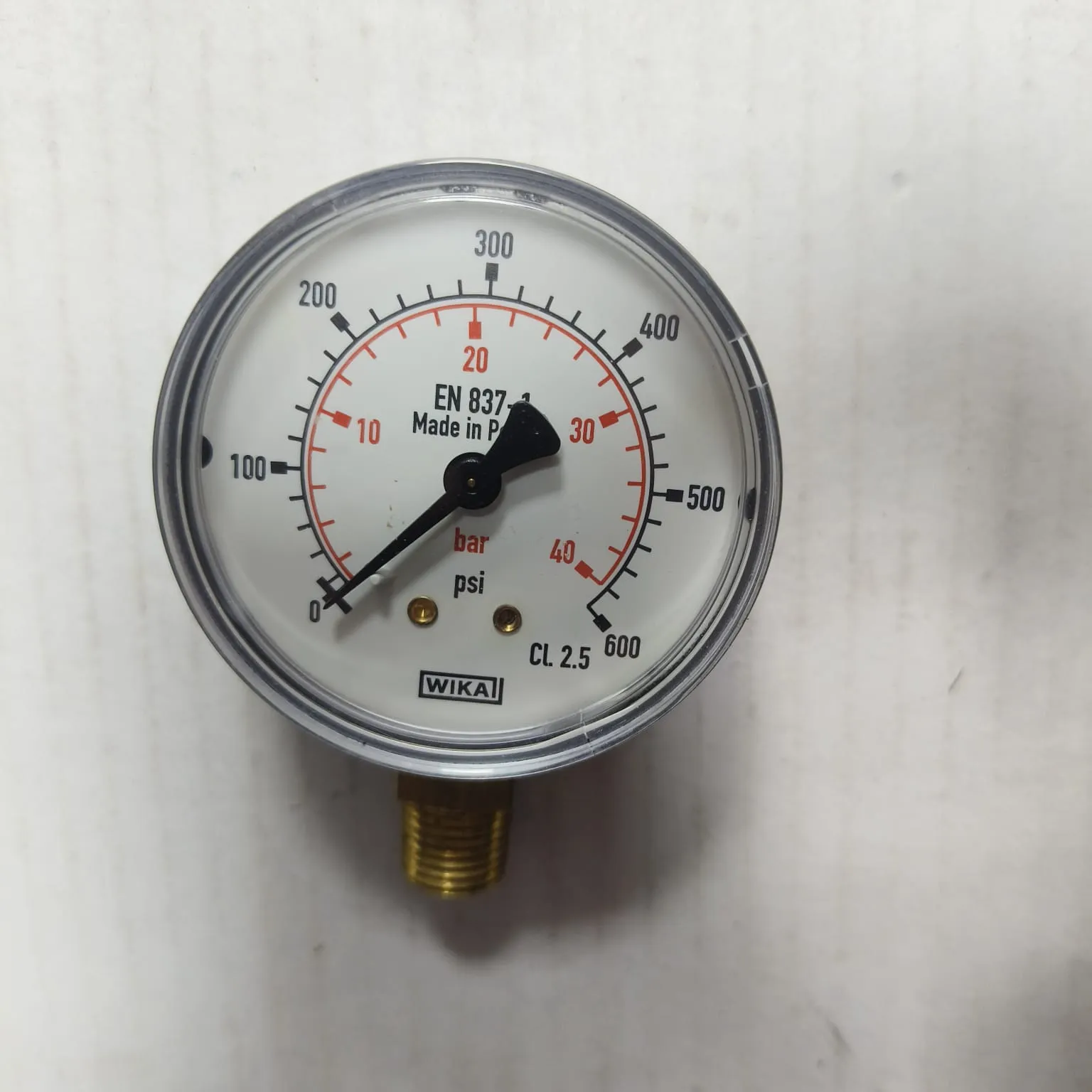 WIKA Pressure Gauge 111.10.063, 0...600 psi, Dry Black Plastic Case, Dual Scale, 2.5" Dial, 1/4" Male NPT Lower Mount, 13378971 - image 3