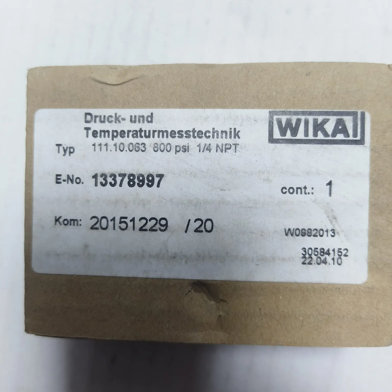WIKA Pressure Gauge 111.10.063, 0...800 psi, Dry Black Plastic Case, Dual Scale, 2.5" Dial, 1/4" Male NPT Lower Mount, 13378997 - image 2