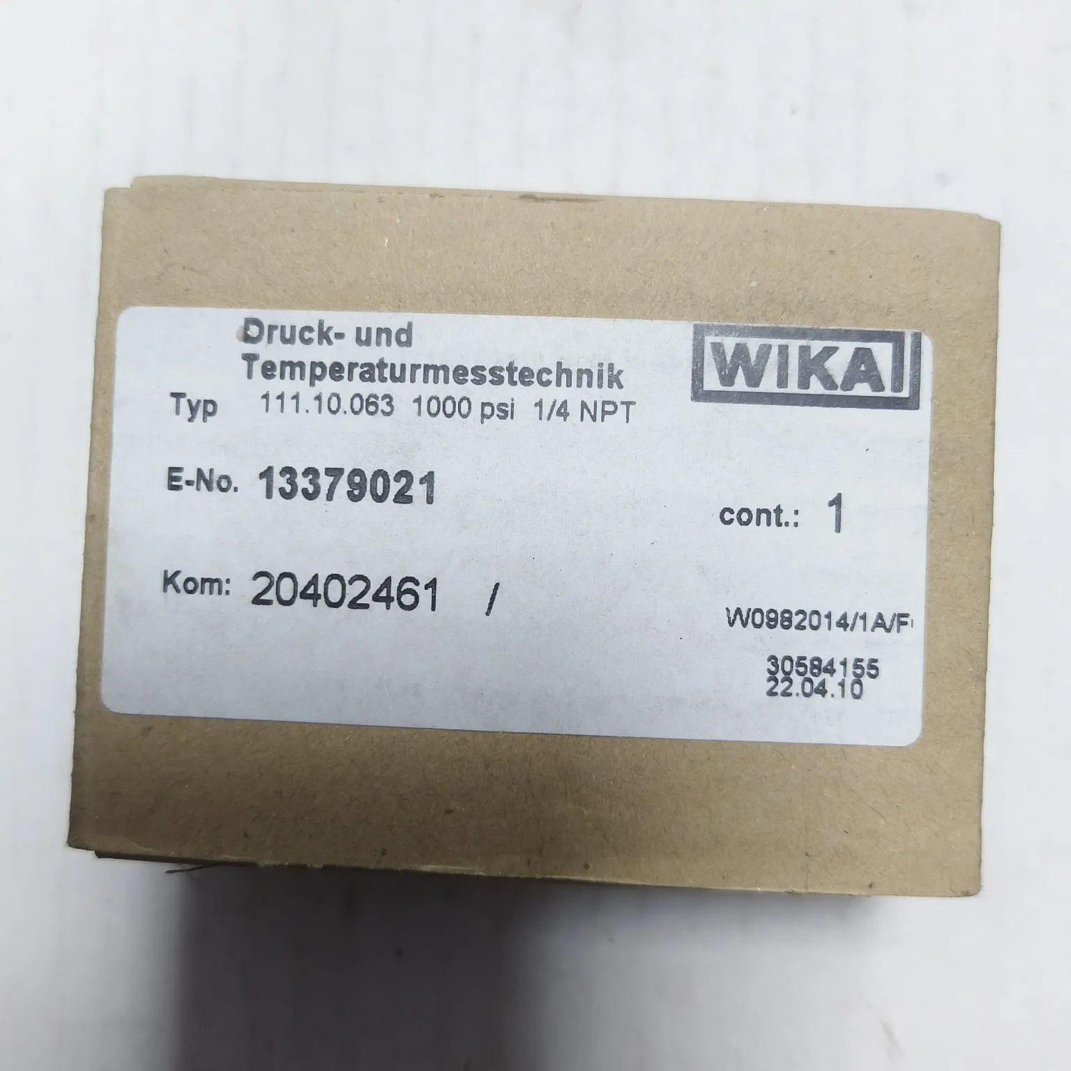 WIKA Pressure Gauge 111.10.063, 0...1000 psi, Dry Black Plastic Case, Dual Scale, 2.5" Dial, 1/4" Male NPT Lower Mount, 13379021 - image 2
