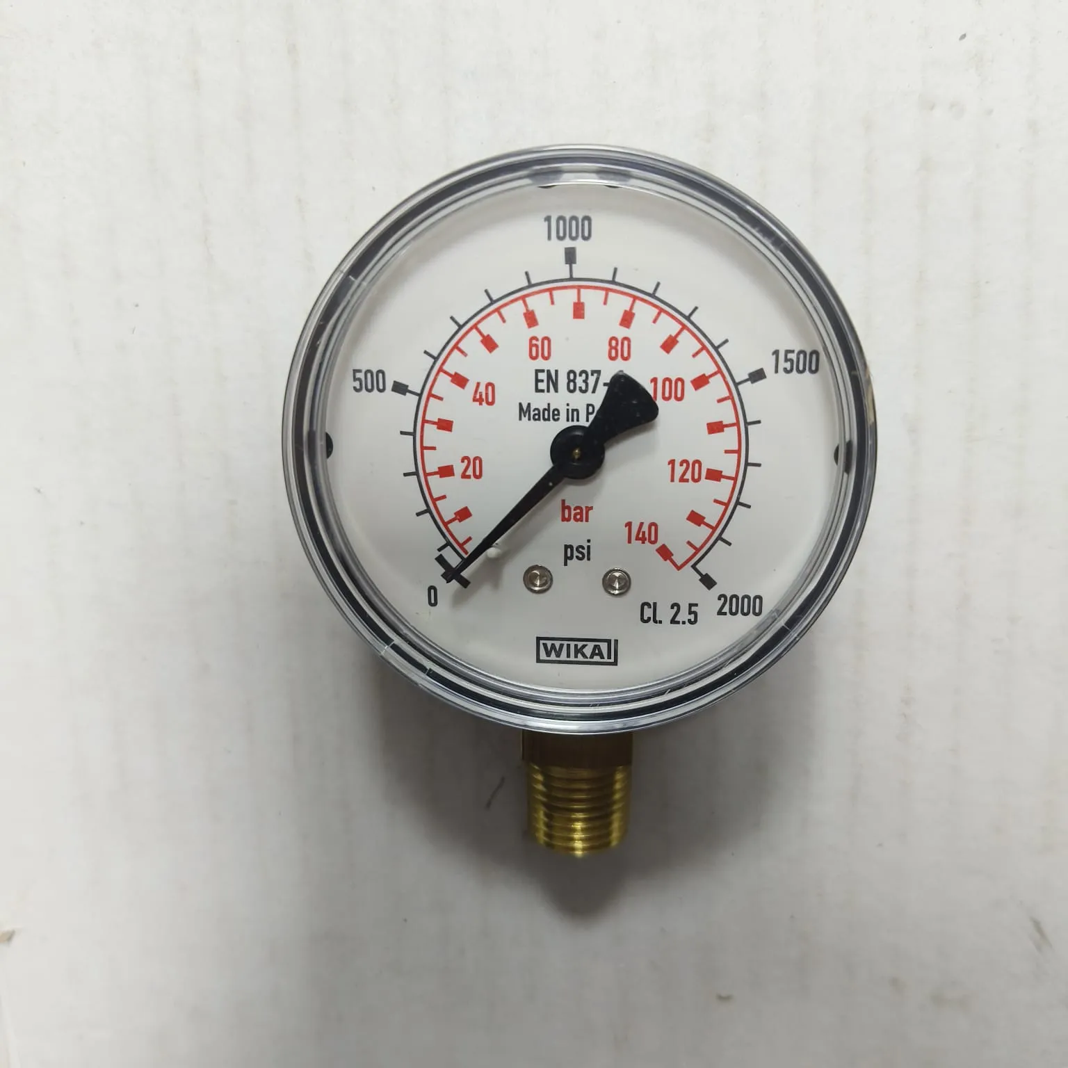 WIKA Pressure Gauge 111.10.063, 0...2000 psi, Dry Black Plastic Case, Dual Scale, 2.5" Dial, 1/4" Male NPT Lower Mount, 39939548 - image 3