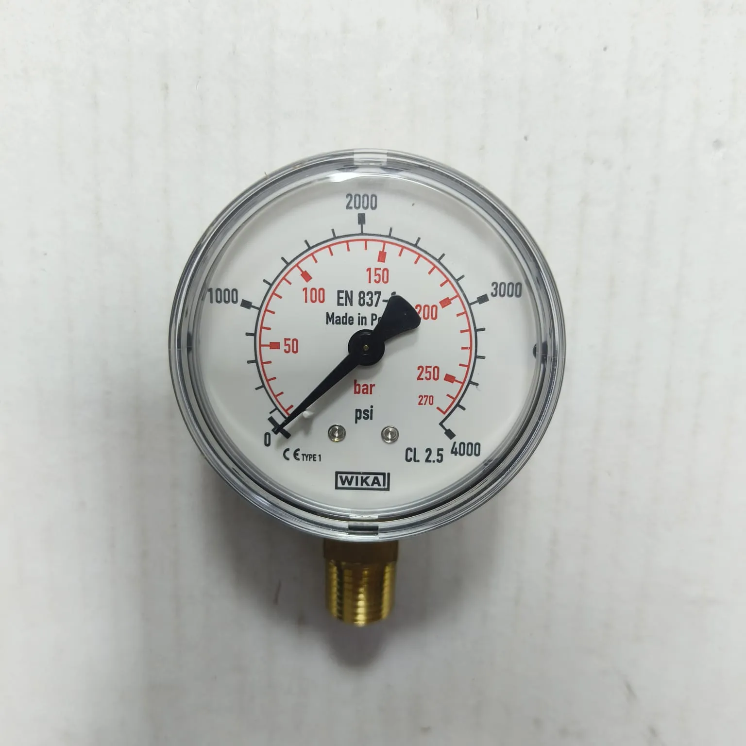 WIKA Pressure Gauge 111.10.063, 0...4000 psi, Dry Black Steel Case, Dual Scale, 2.5" Dial, 1/4" Male NPT Lower Mount, 84029442 - image 3