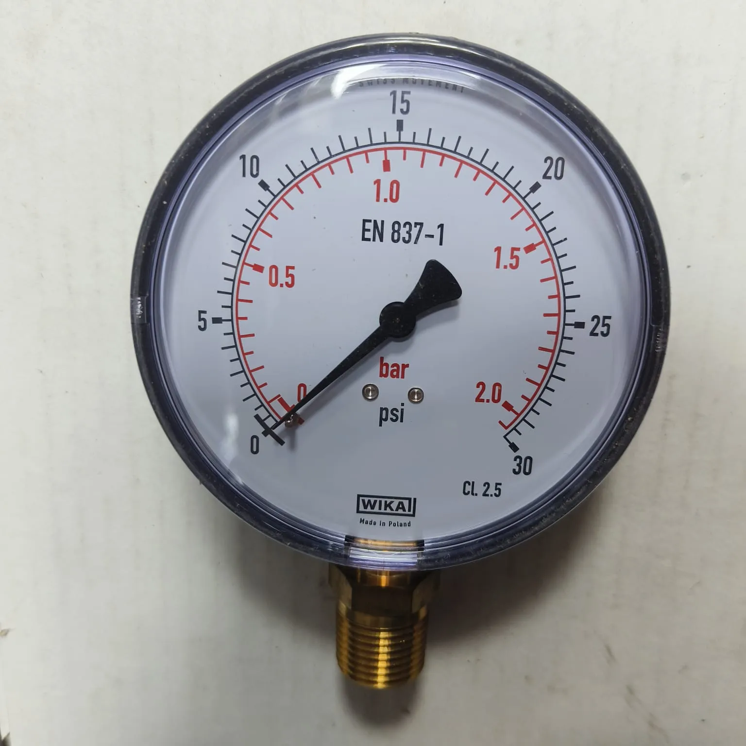 WIKA Pressure Gauge 111.10.100, 0...30 psi, Dry Black Steel Case, Dual Scale, 4" Dial, 1/2" Male NPT Lower Mount, 31104693 - image 3