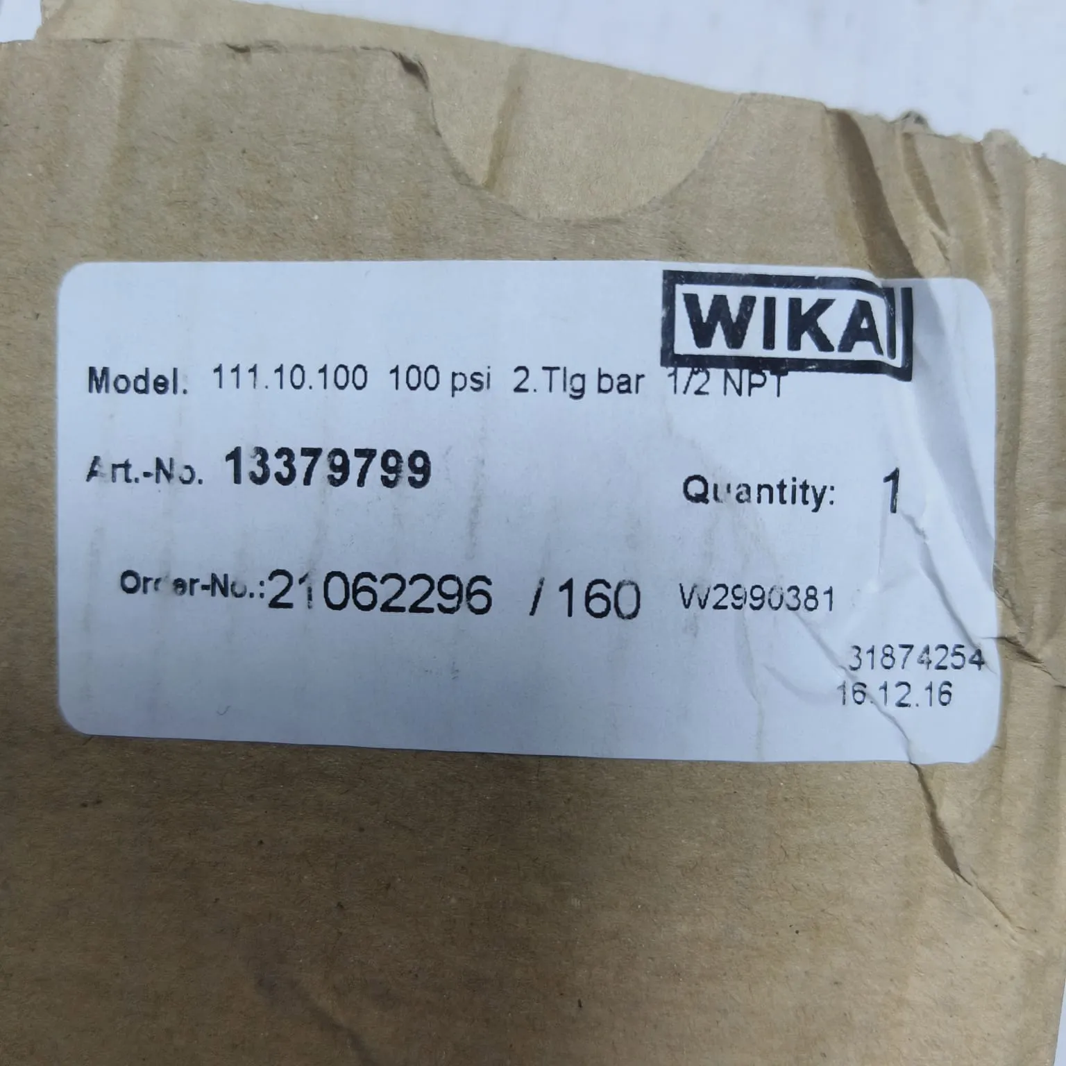 WIKA Pressure Gauge 111.10.100, 0...100 psi, Dry Black Plastic Case, Dual Scale, 4" Dial, 1/2" Male NPT Lower Mount, 13379799 - image 2