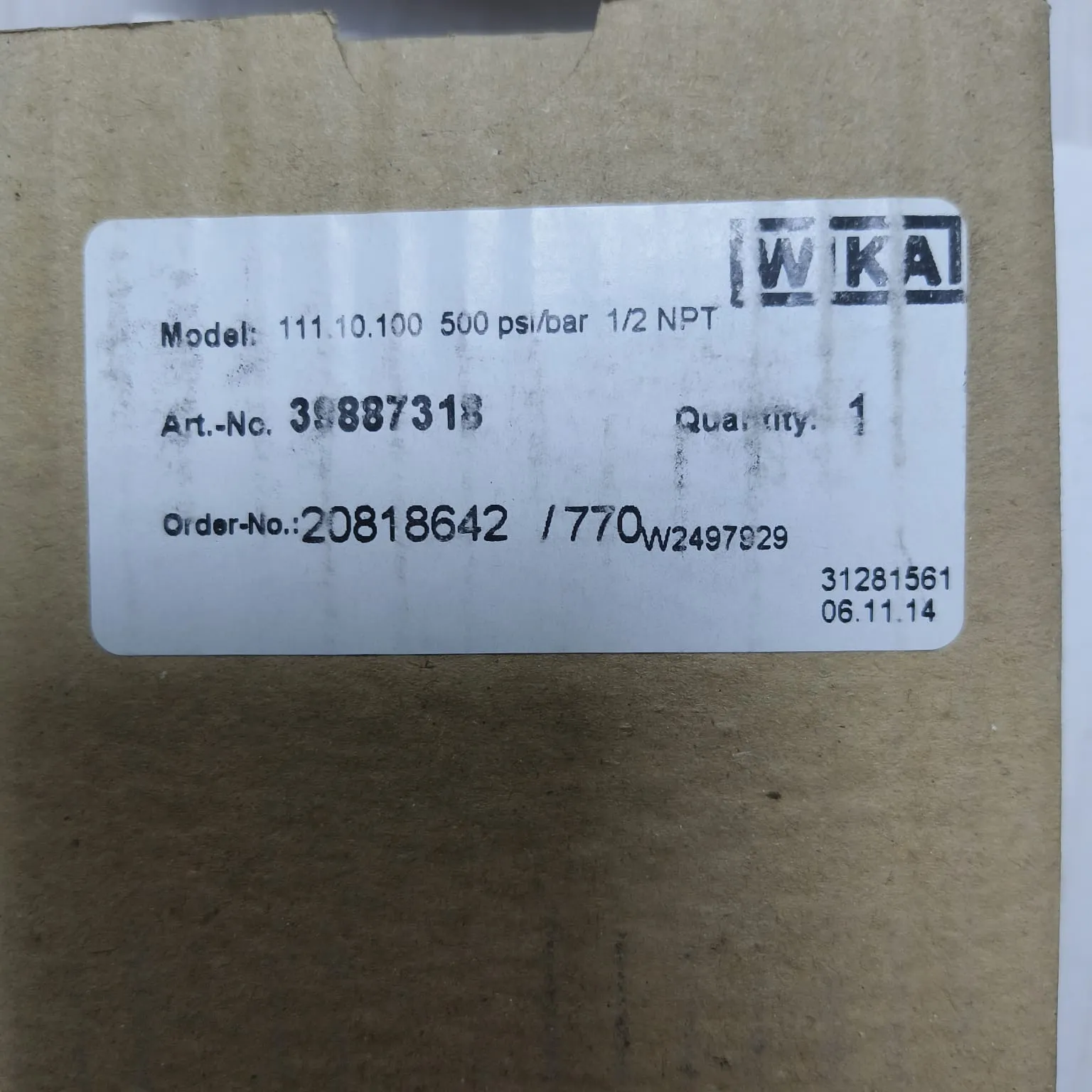 WIKA Pressure Gauge 111.10.100, 0...500 psi, Dry Black Steel Case, Dual Scale, 4" Dial, 1/2" Male NPT Lower Mount, 39887318 - image 2