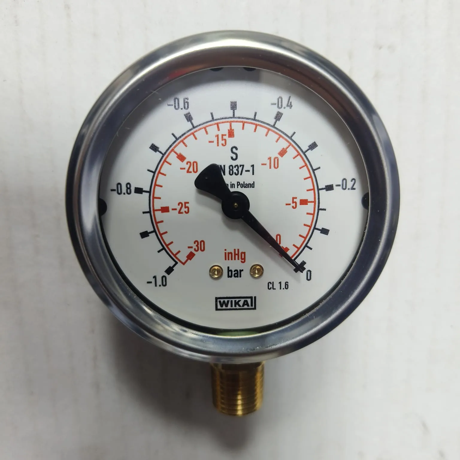WIKA Vacuum Gauge 213.53.063, -1...0 bar, 2nd Scale inHg, 2.5" Dial, 1/4" Male NPT Lower Mount, 84190697 - image 3