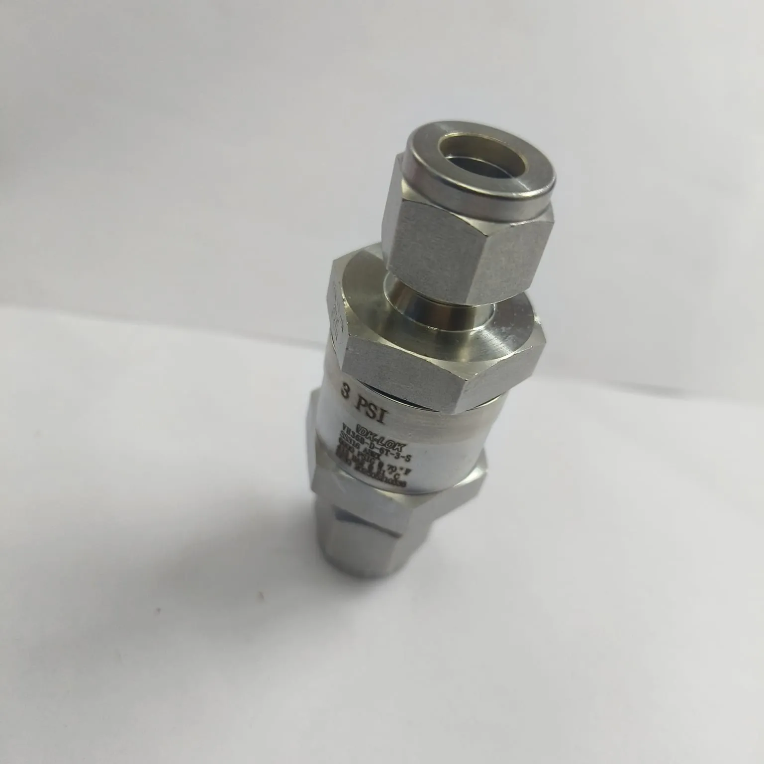 DK-LOK VH36 Series High Pressure Check Valve, 6,000 psig, 3/8" Tube OD Connections, SS316, VH36B-D-6T-3-S - image 3