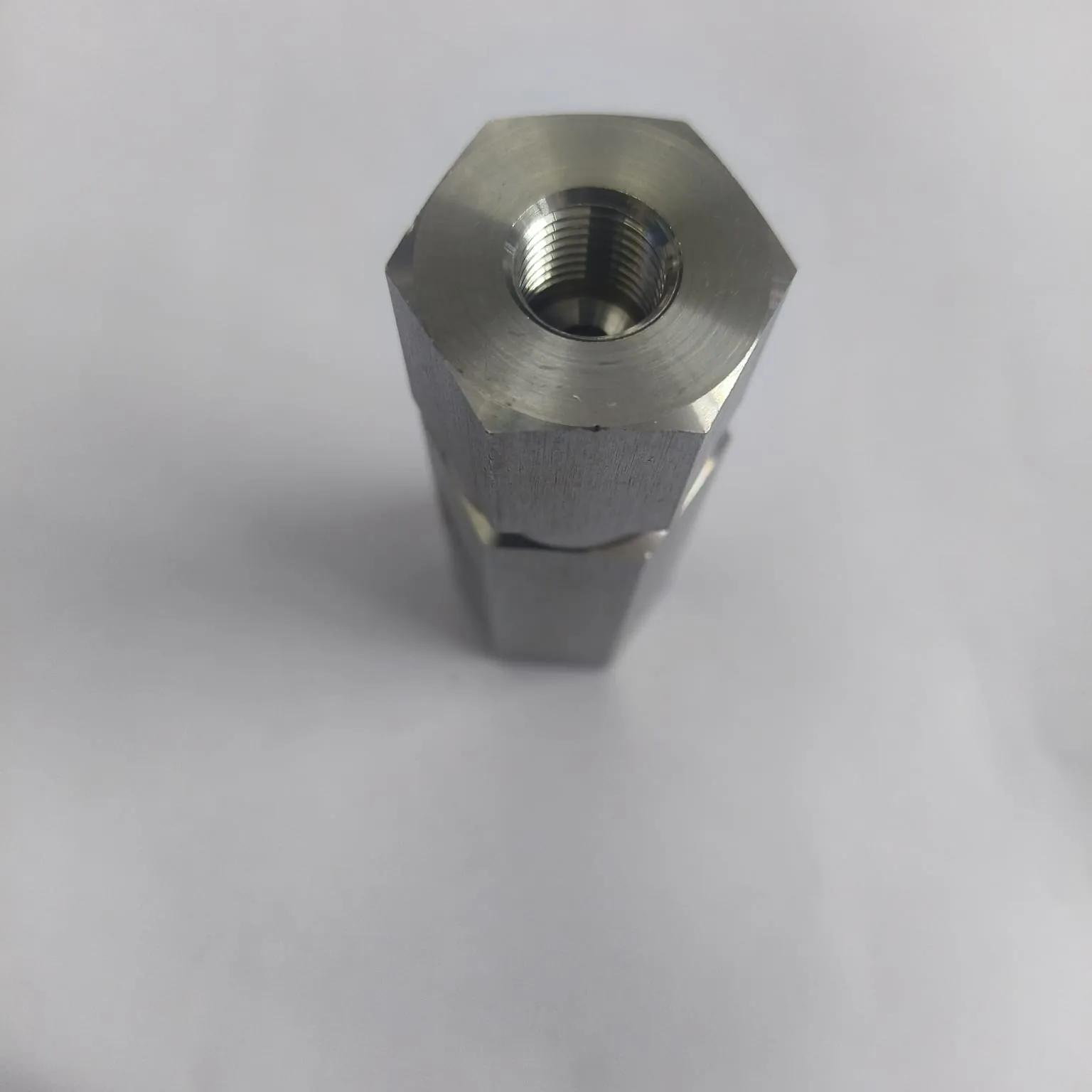 DK-LOK VH36 Series High Pressure Check Valve, 10,000 psig, 1/4" Female NPT Connections, SS316, VH36B-F-4N-10K-3-S - image 3