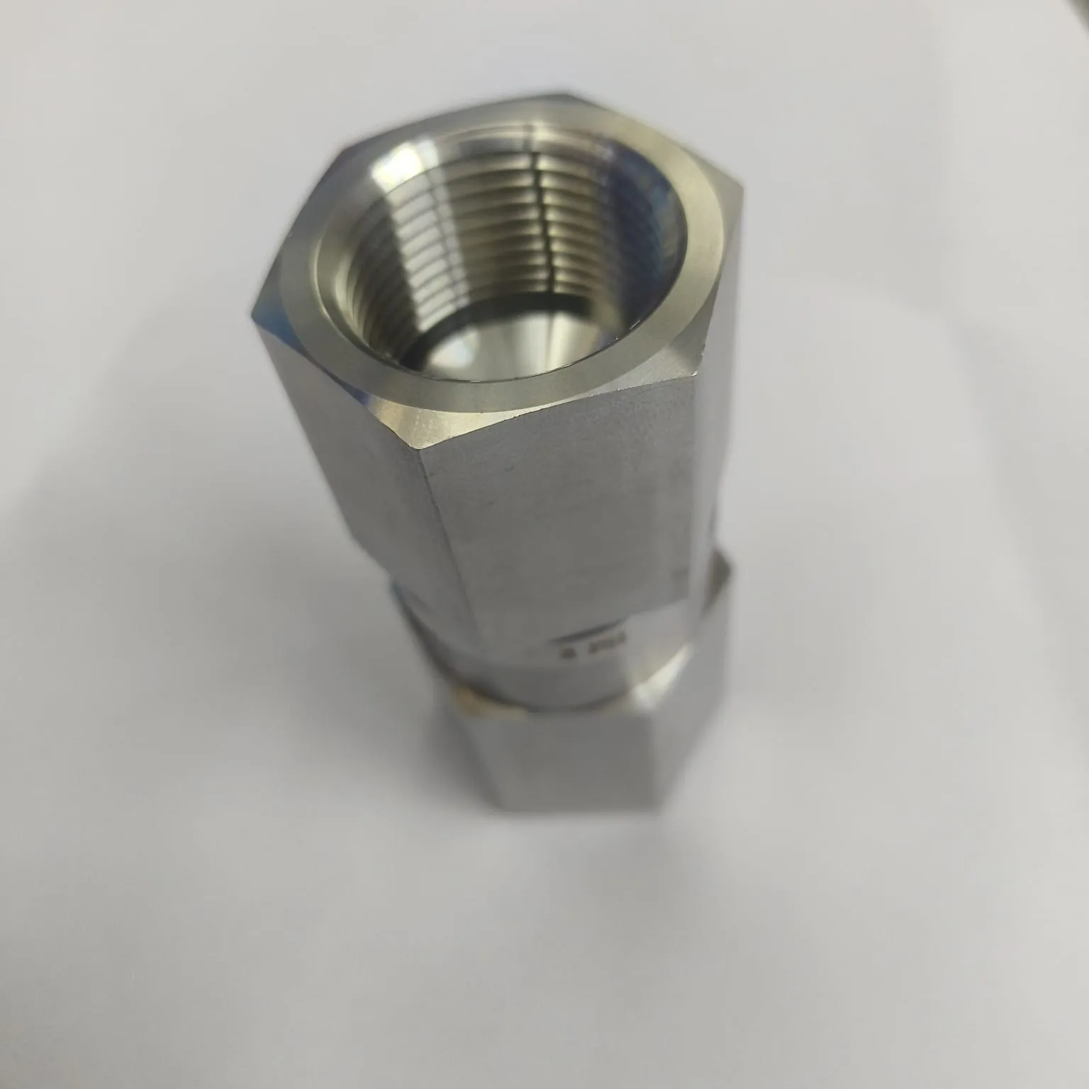 DK-LOK VH36 Series High Pressure Check Valve, 4,400 psig, 1" Female NPT Connections, SS316, VH36C-F-16N-3-S - image 3