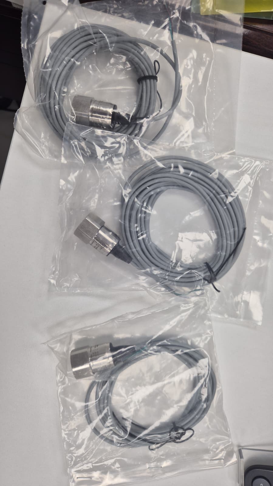 WIKA R-1 Pressure Transmitters - Ex-stock Kuwait supplied to Dubai (UAE)